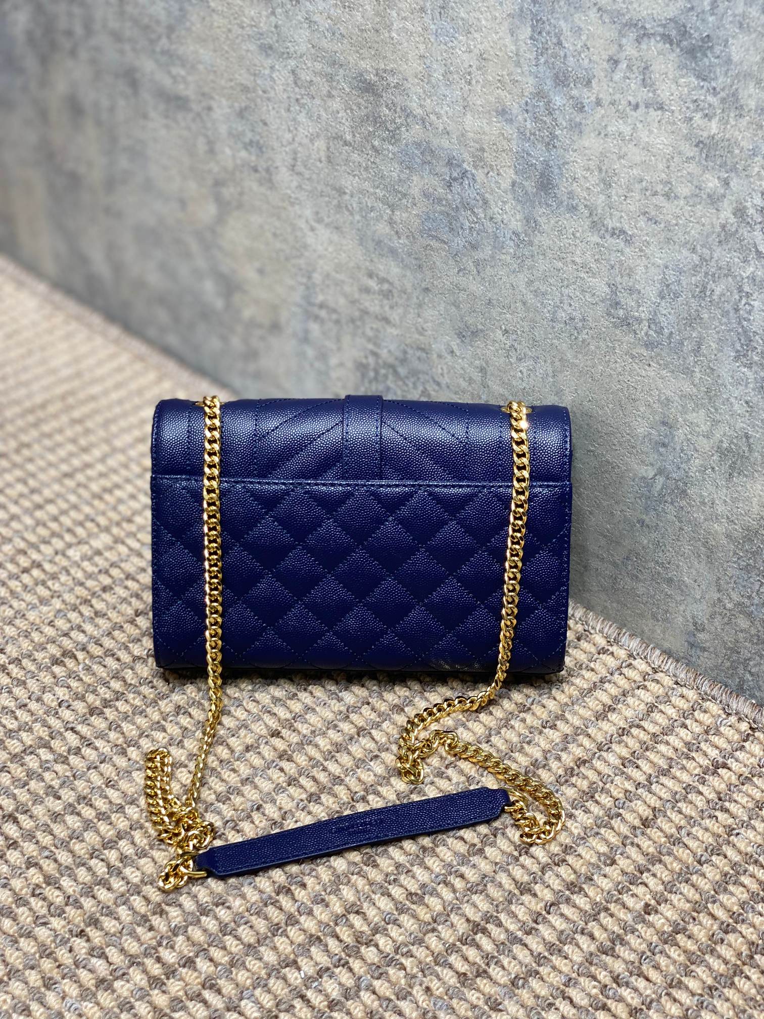 大得価のサン ローラン かご バッグコピー 斜め掛け YSL チェーンバッグ 本革 392745 ブルー_2