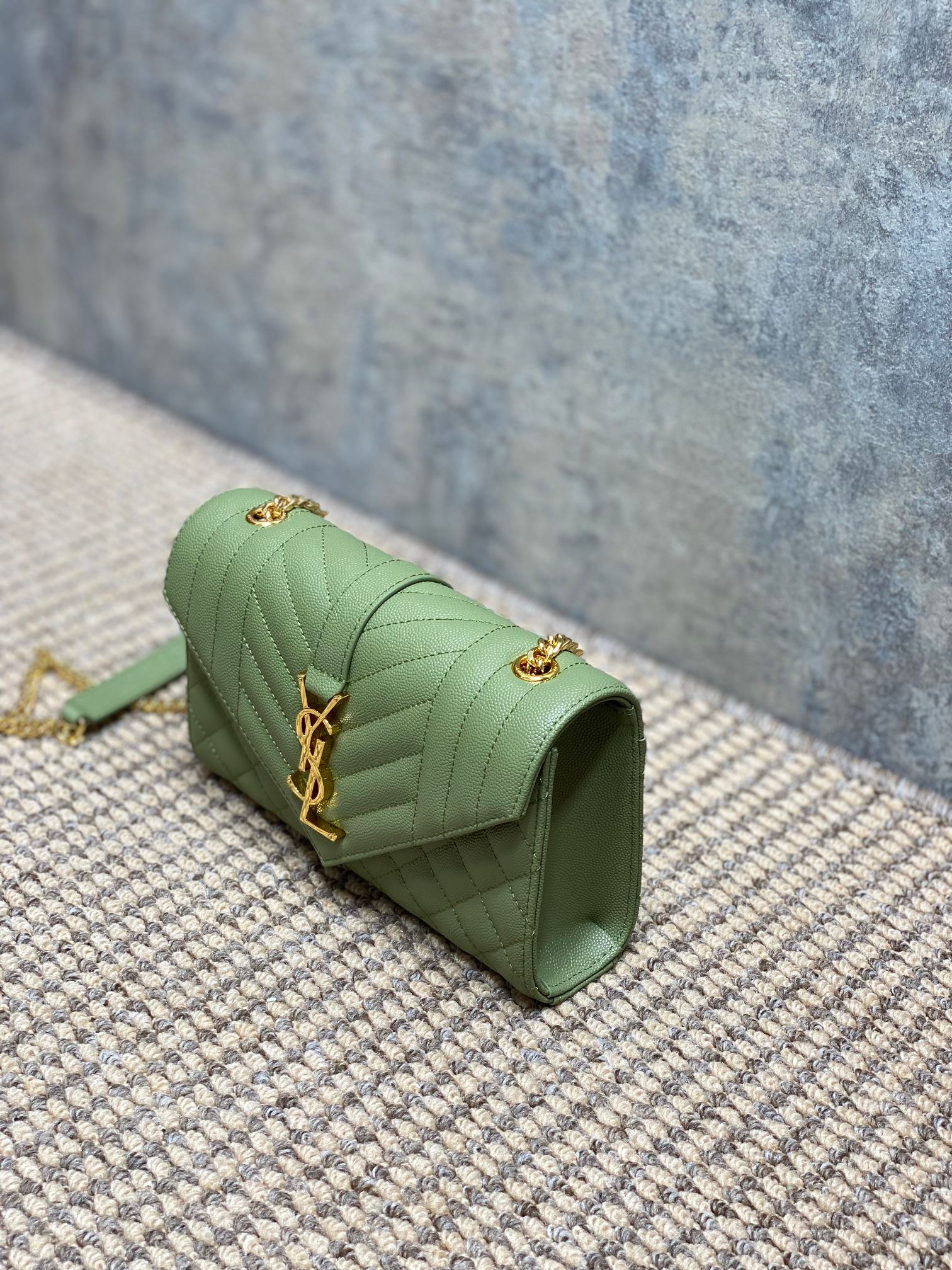 サン ローラン ビジネス バッグコピー 斜め掛け YSL チェーンバッグ 本革 392745 グリーン_4