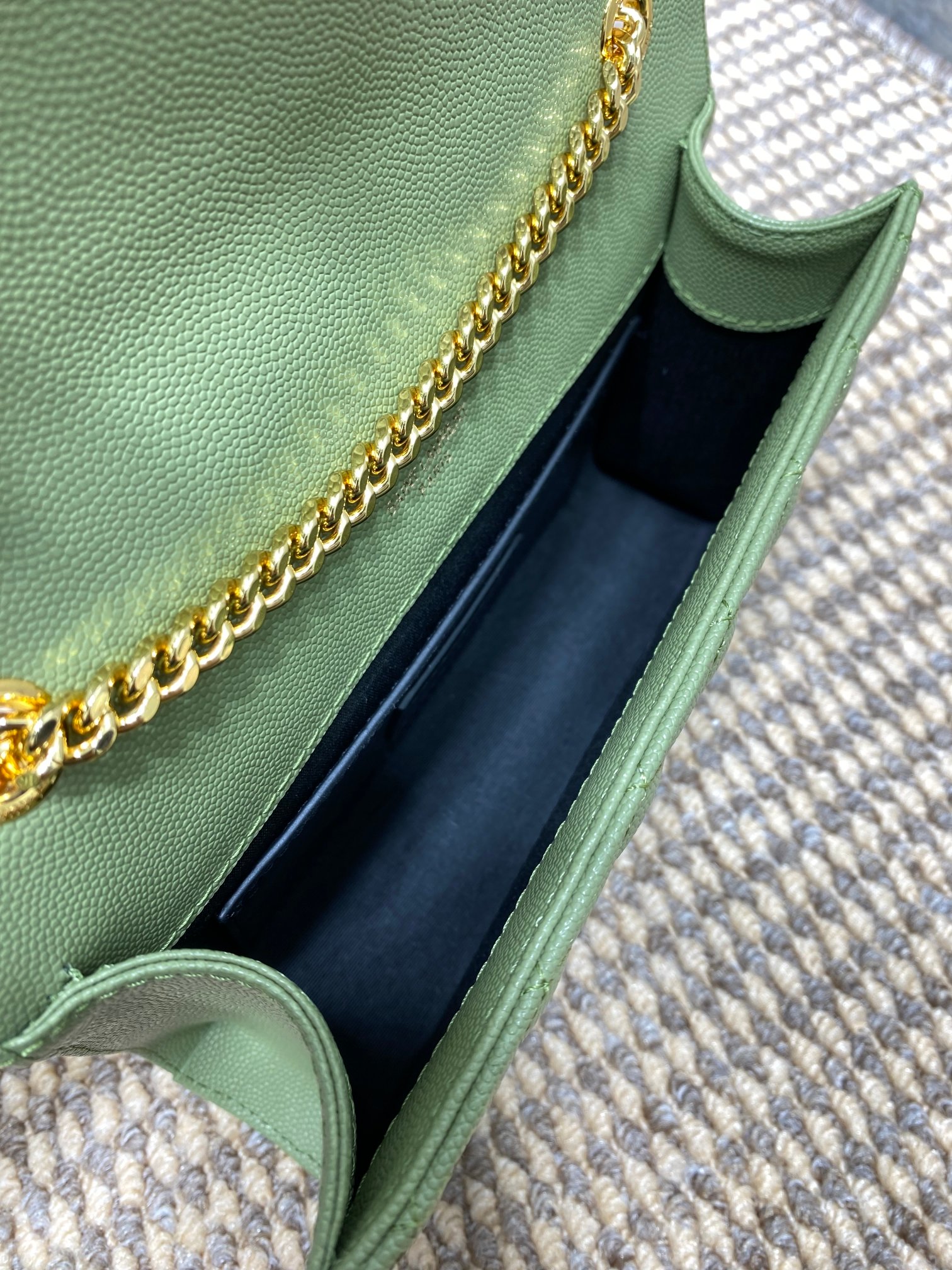 サン ローラン ビジネス バッグコピー 斜め掛け YSL チェーンバッグ 本革 392745 グリーン_9