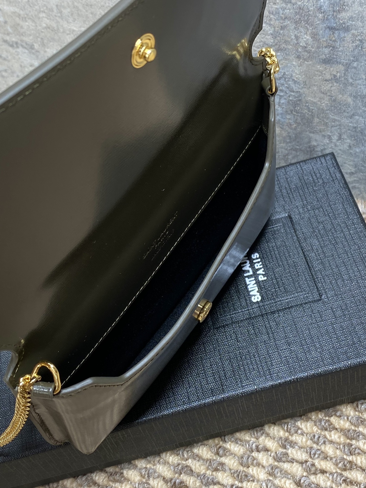 サン ローラン レディース バッグコピー 斜め掛けバッグ 635095 グレー_6