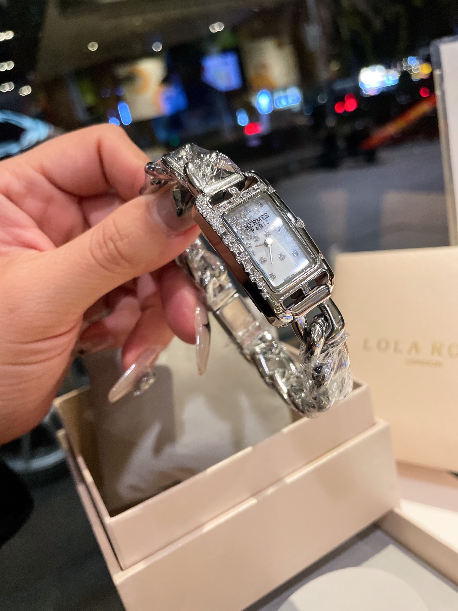 海外セレブが愛用する エルメス時計 買取コピー 優雅レディ ウォッチ 腕時計 シルバーケース_3