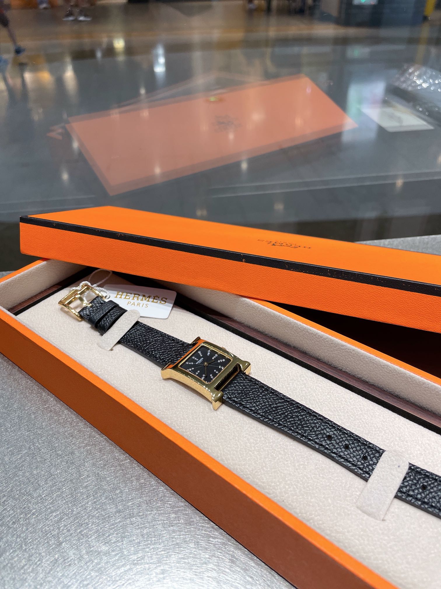 2025年のお買い得品 エルメス時計価格コピー 牛革 優雅 ウォッチ 腕時計 ブラック_4