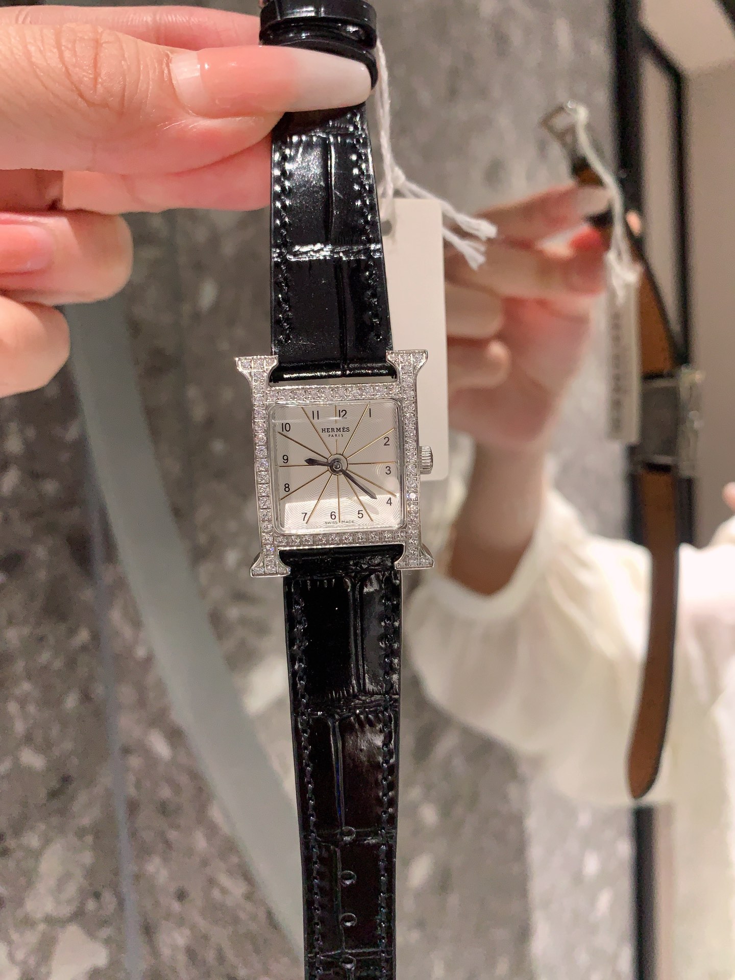 爆買いできる エルメス 時計 革偽物 シンプル 牛革 優雅 H形ケース ウォッチ 腕時計 ブラック_4