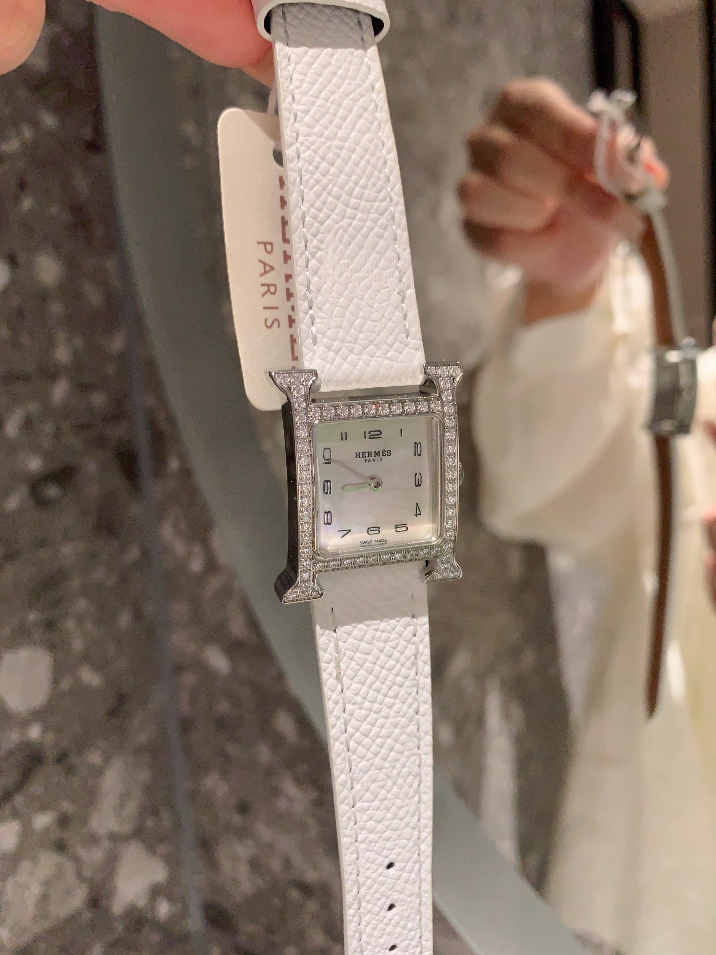 爆買いできる エルメス時計 買え ないコピー シンプル 牛革 優雅 H形ケース ウォッチ 腕時計 ホワイト_5