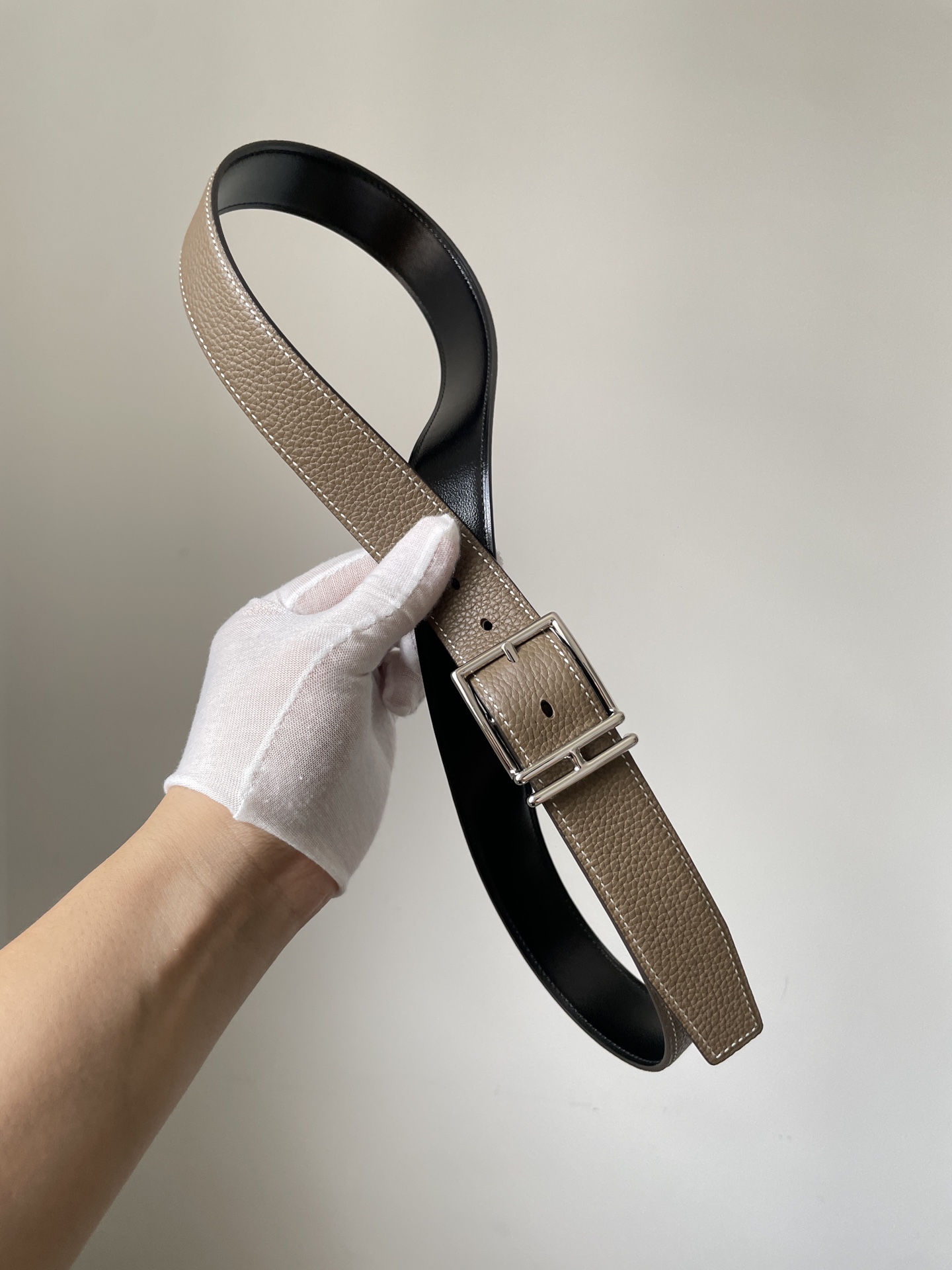 エルメスベルト交換偽物 シンプル 牛革 レザー 幅32ｍｍ 心地よい着用感 グレー_1