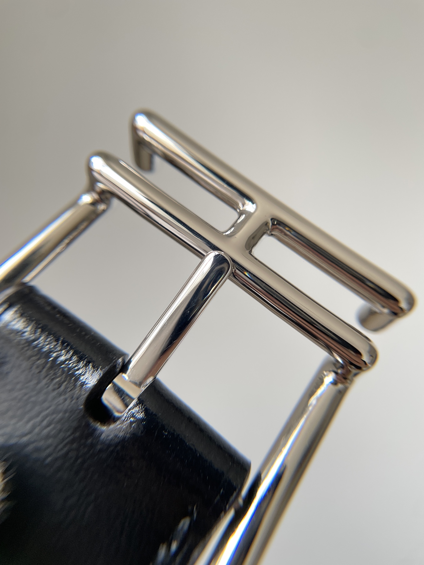 エルメスベルト交換偽物 シンプル 牛革 レザー 幅32ｍｍ 心地よい着用感 グレー_5