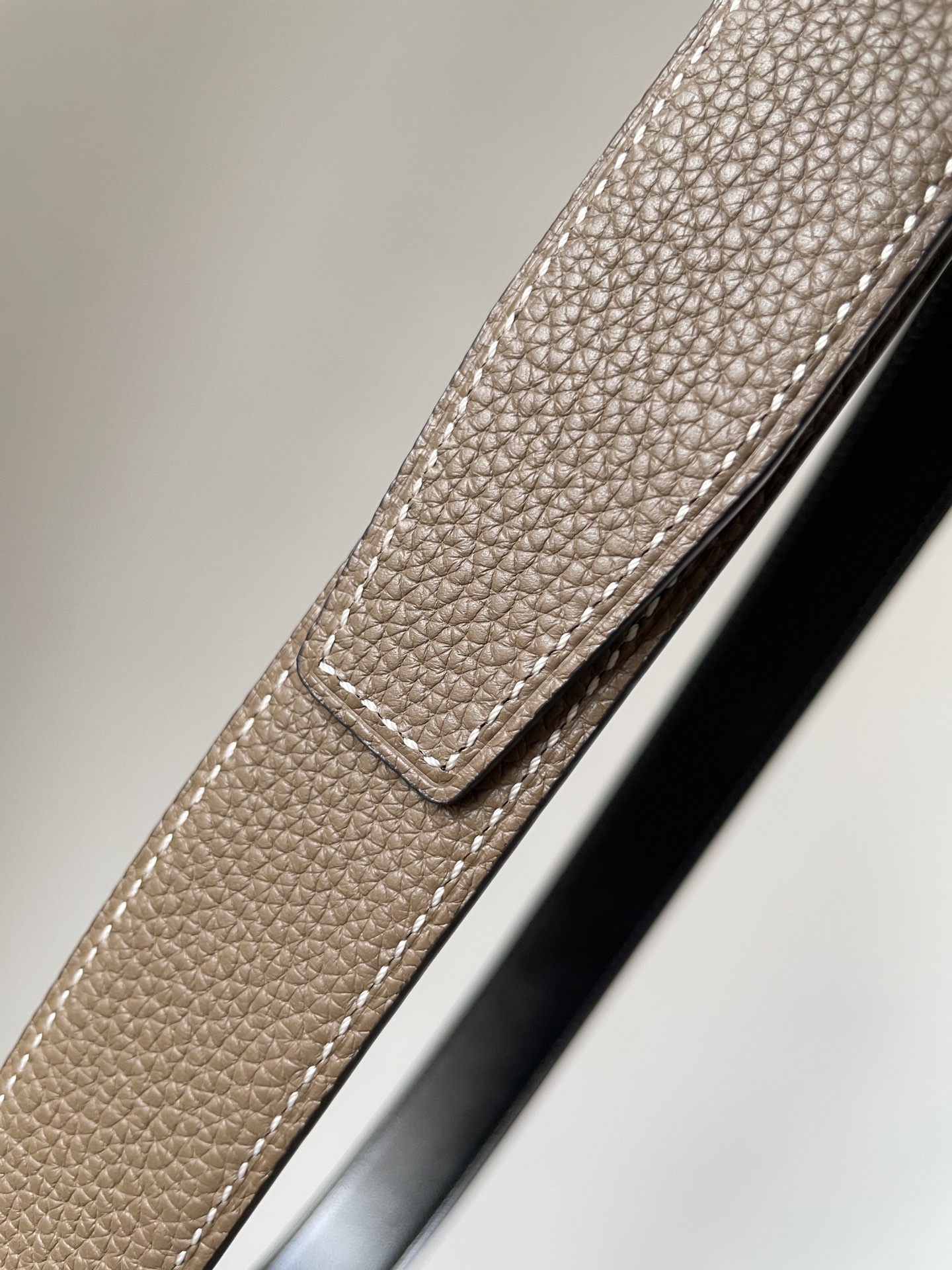エルメスベルト交換偽物 シンプル 牛革 レザー 幅32ｍｍ 心地よい着用感 グレー_6