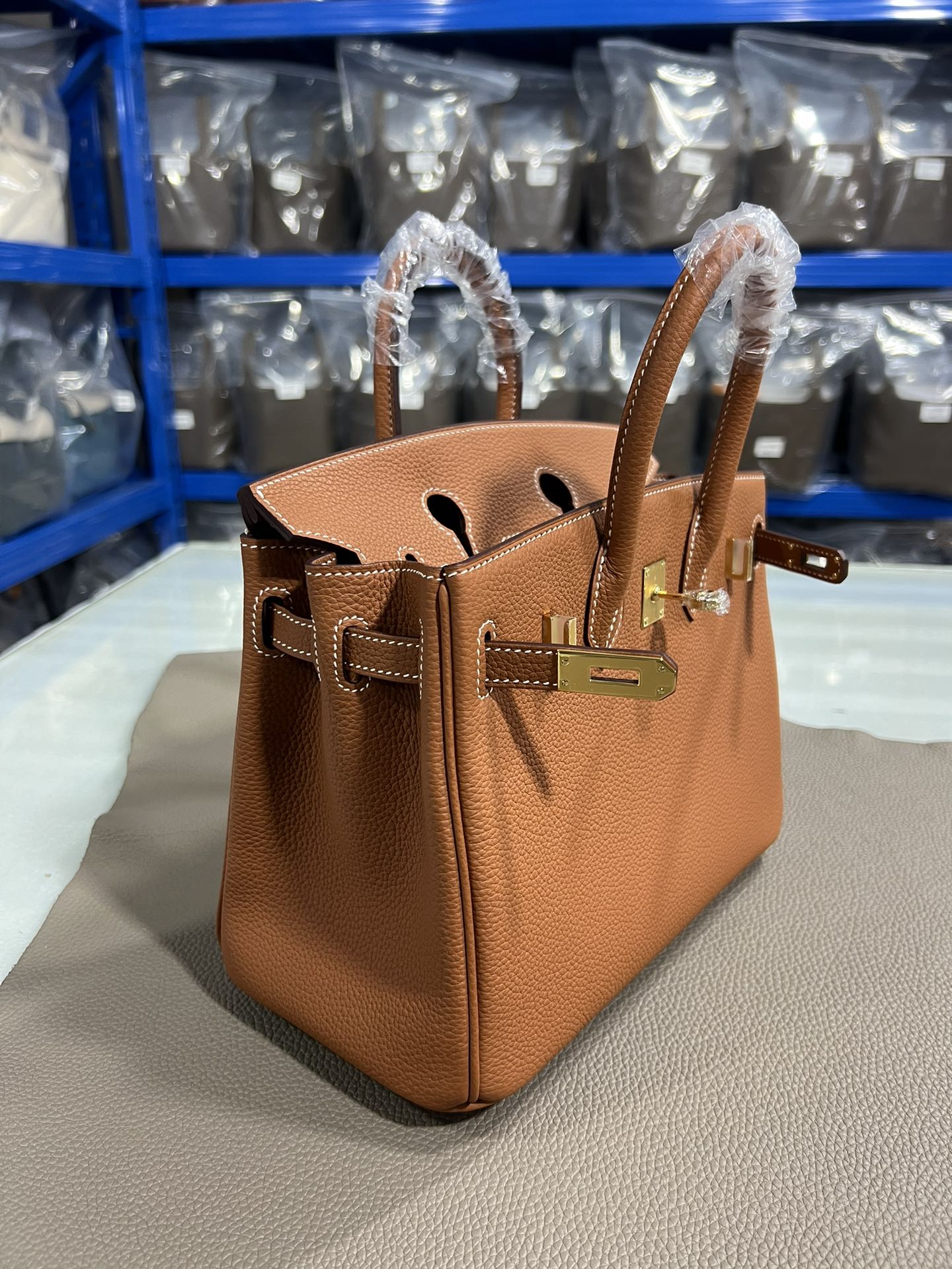 エルメスバッグ 買い方コピー 牛革 レザー 優雅 ハンドバッグ ゴールドバックル ブラウン_3