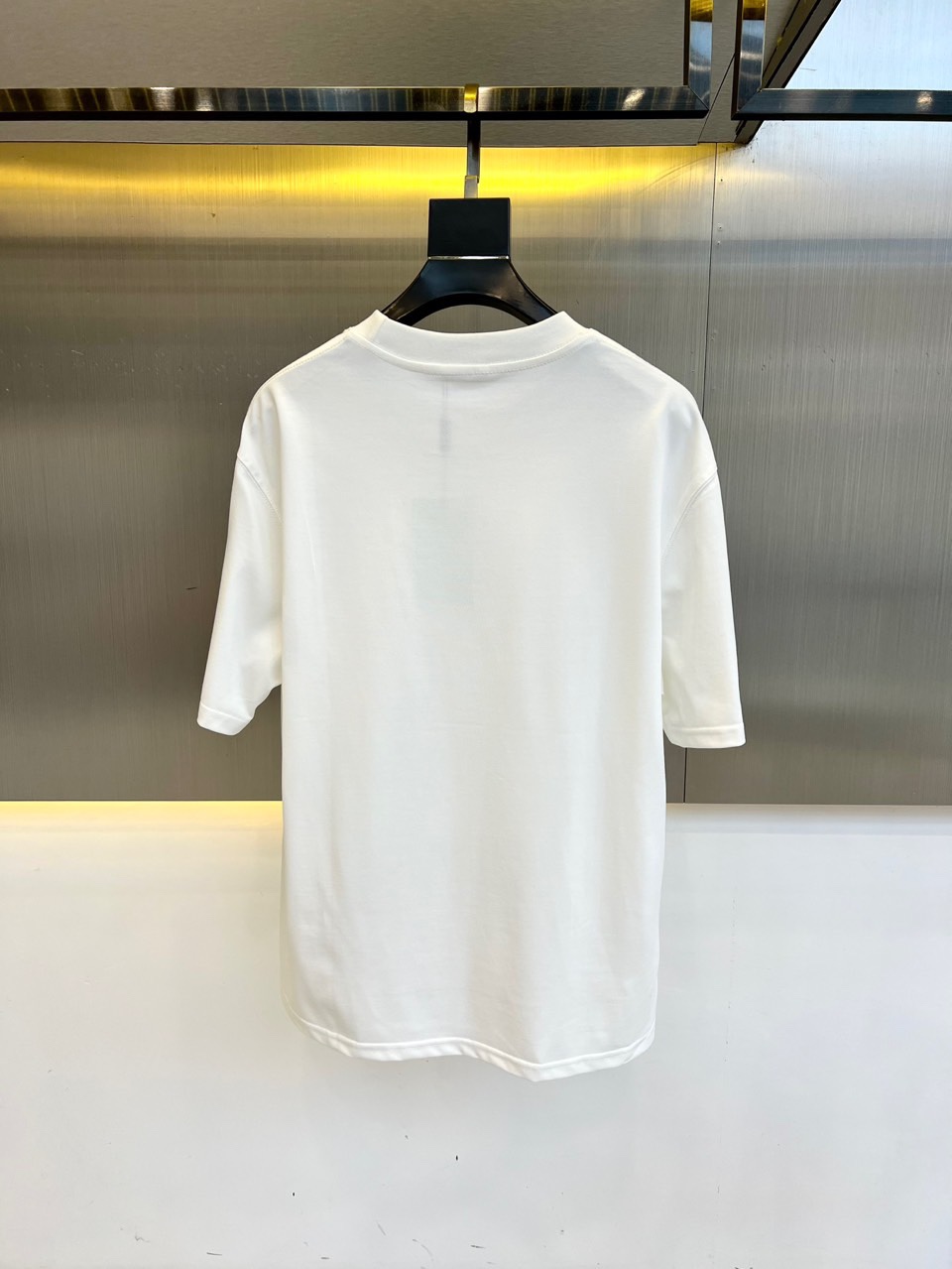 バーバリー メンズ t シャツスーパーコピー 吸汗 トップス 短袖 純綿 プリント ホワイト_3