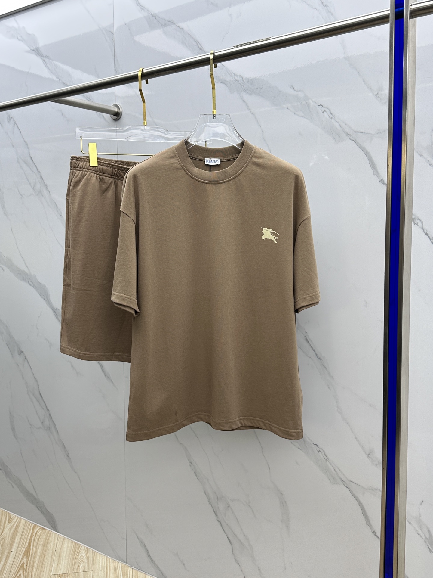 burberry t シャツ 新作偽物 運動セット トップス 純綿 ショットパンツ 男女兼用 ベージュ色_2