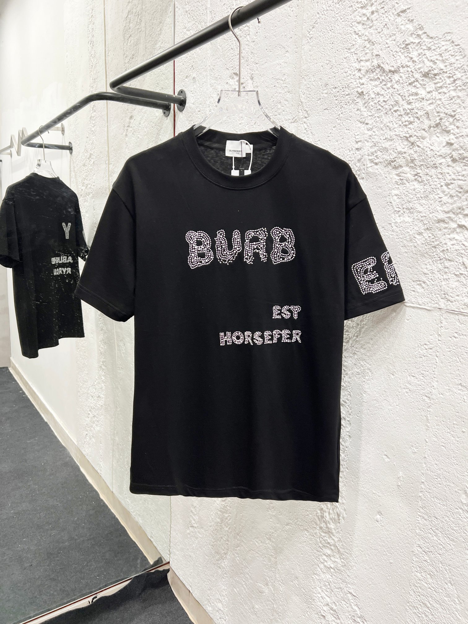 burberry ロゴ t シャツスーパーコピー 刺繍 トップス 純綿 プリント 上質 ブラック_1