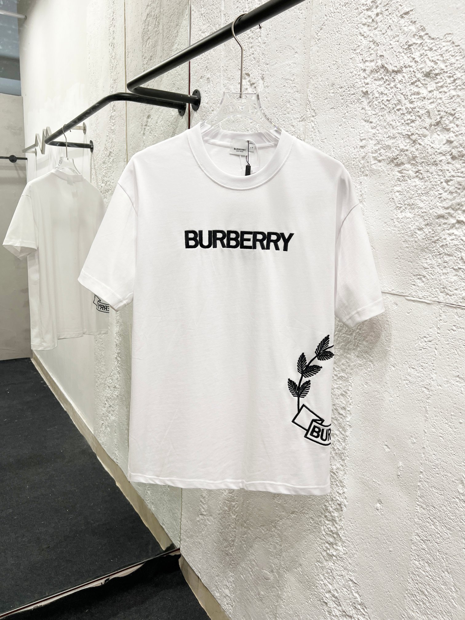 burberry ロング t シャツ偽物 ロゴ刺繍 トップス 純綿 プリント 上質 ホワイト_1