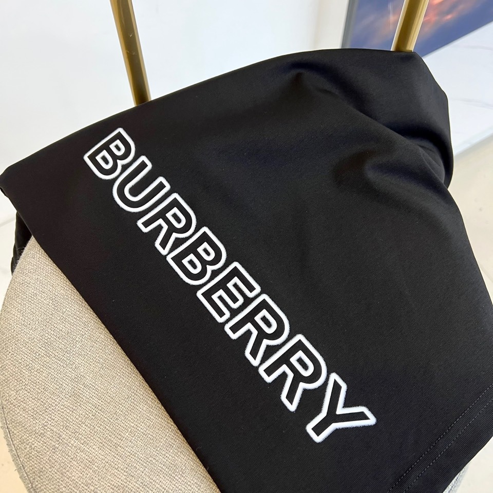 大得価のt シャツ burberry偽物 シンプル 短袖 トップス 純綿 ゆったり ブラック_4