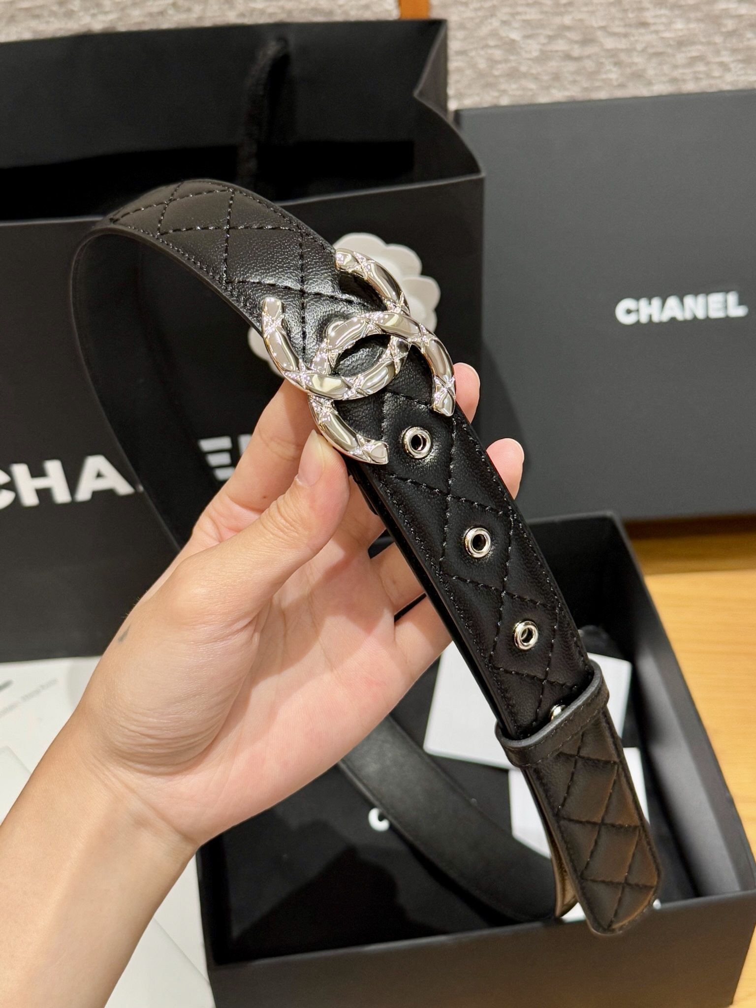 シャネルベルトバックコピー レザー 本革 女性 幅30ｍｍ シンプル ブラック_2
