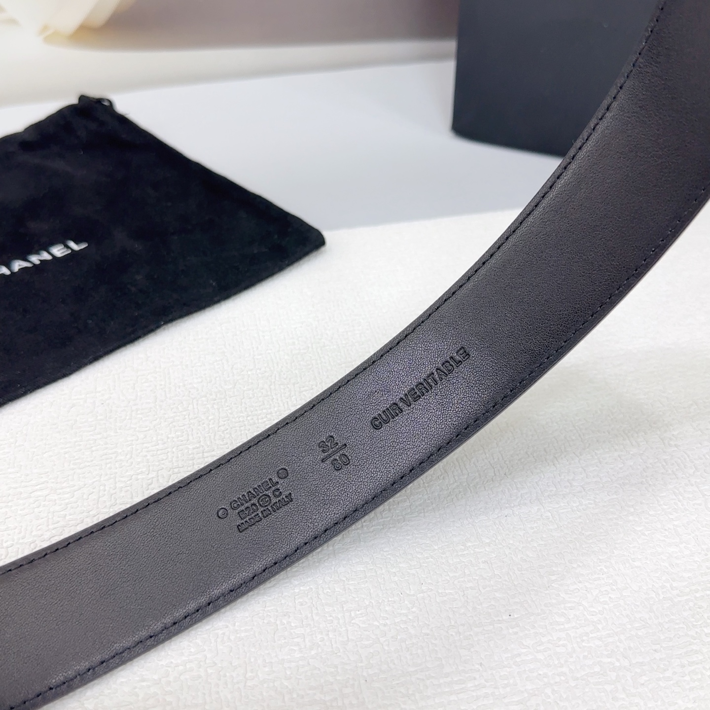 シャネル ベルベット ヘアバンド偽物 優雅レディ レザー 本革ベルト 高品質 幅4.0cm ブラック_6