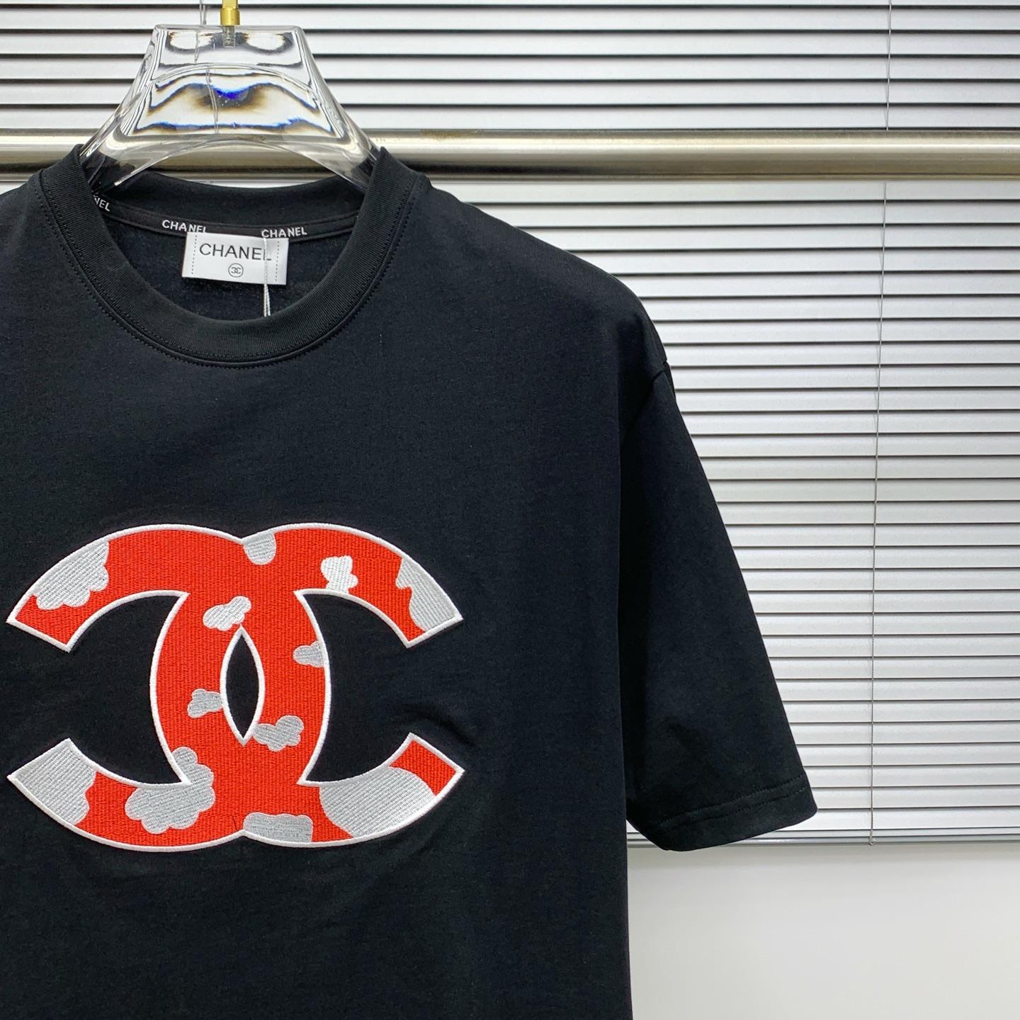 シャネル ティー シャツ偽物 トップス 短袖 プリント 純綿Ｔシャツ 柔らかい ブラック_3