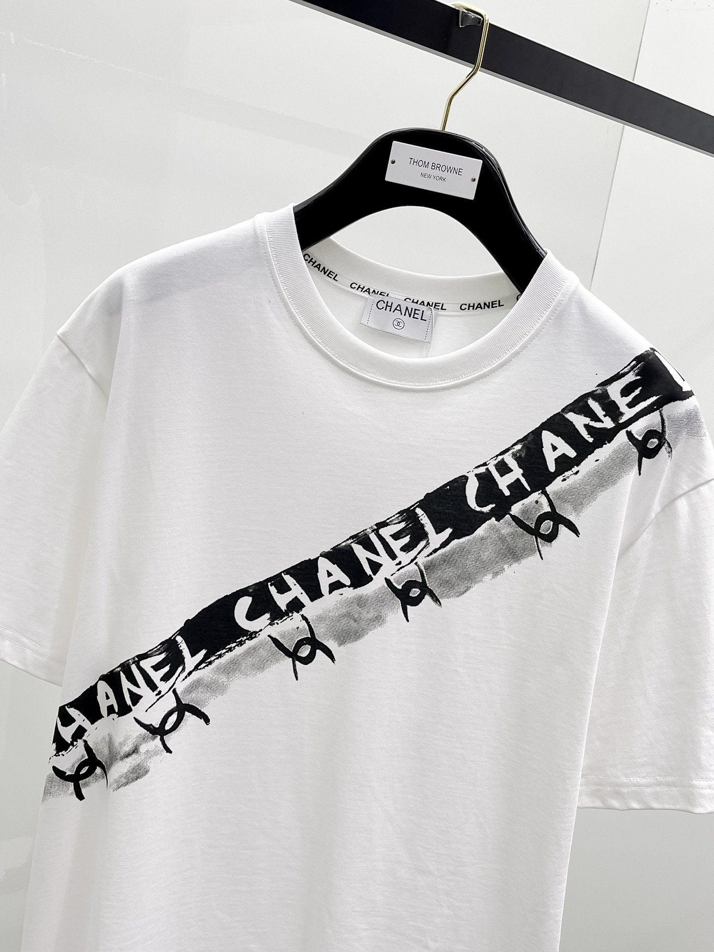 オンライン限定 chanel クロップ t シャツコピー トップス 短袖 プリント 純綿 柔軟 ホワイト_1