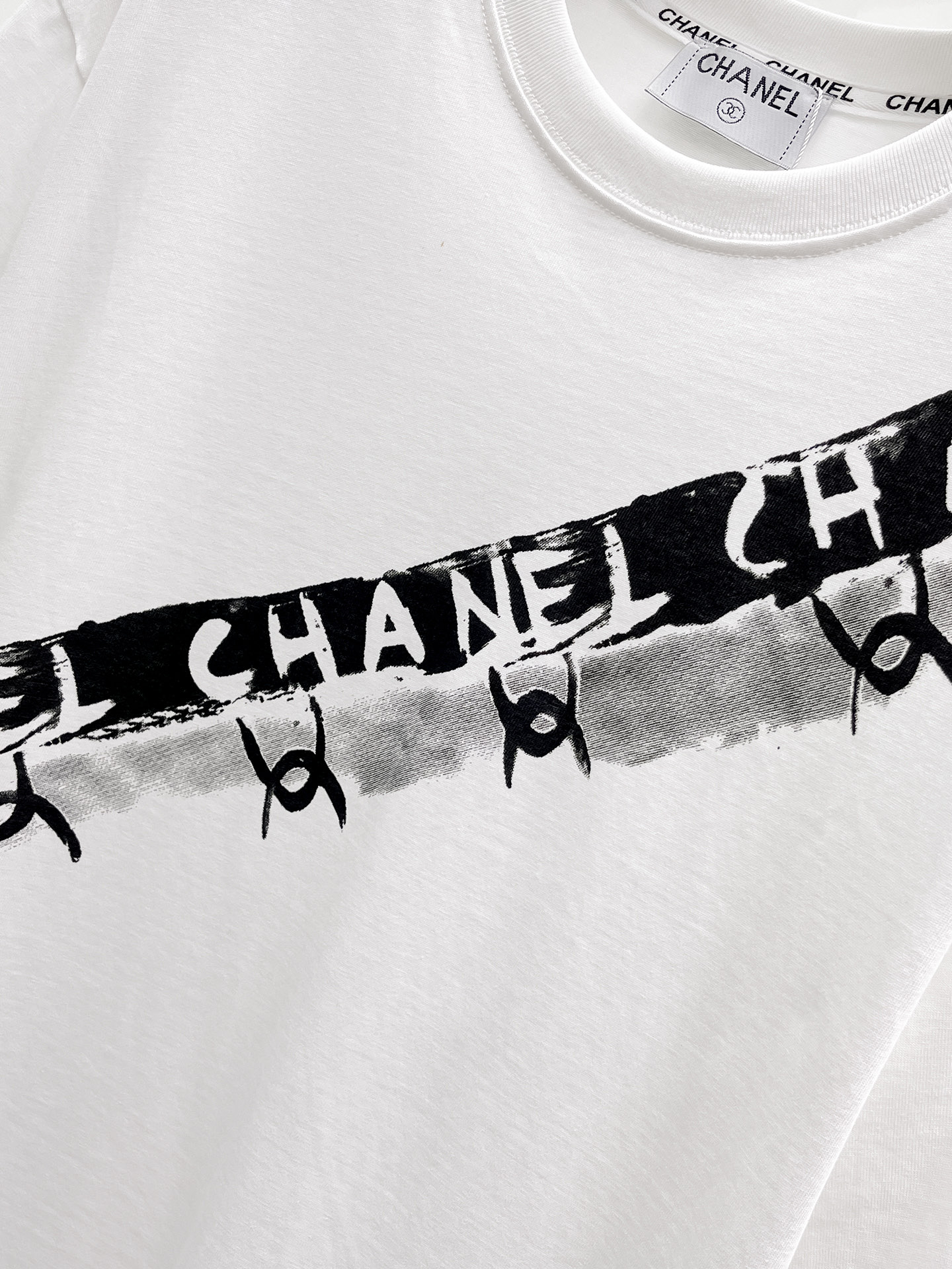オンライン限定 chanel クロップ t シャツコピー トップス 短袖 プリント 純綿 柔軟 ホワイト_2