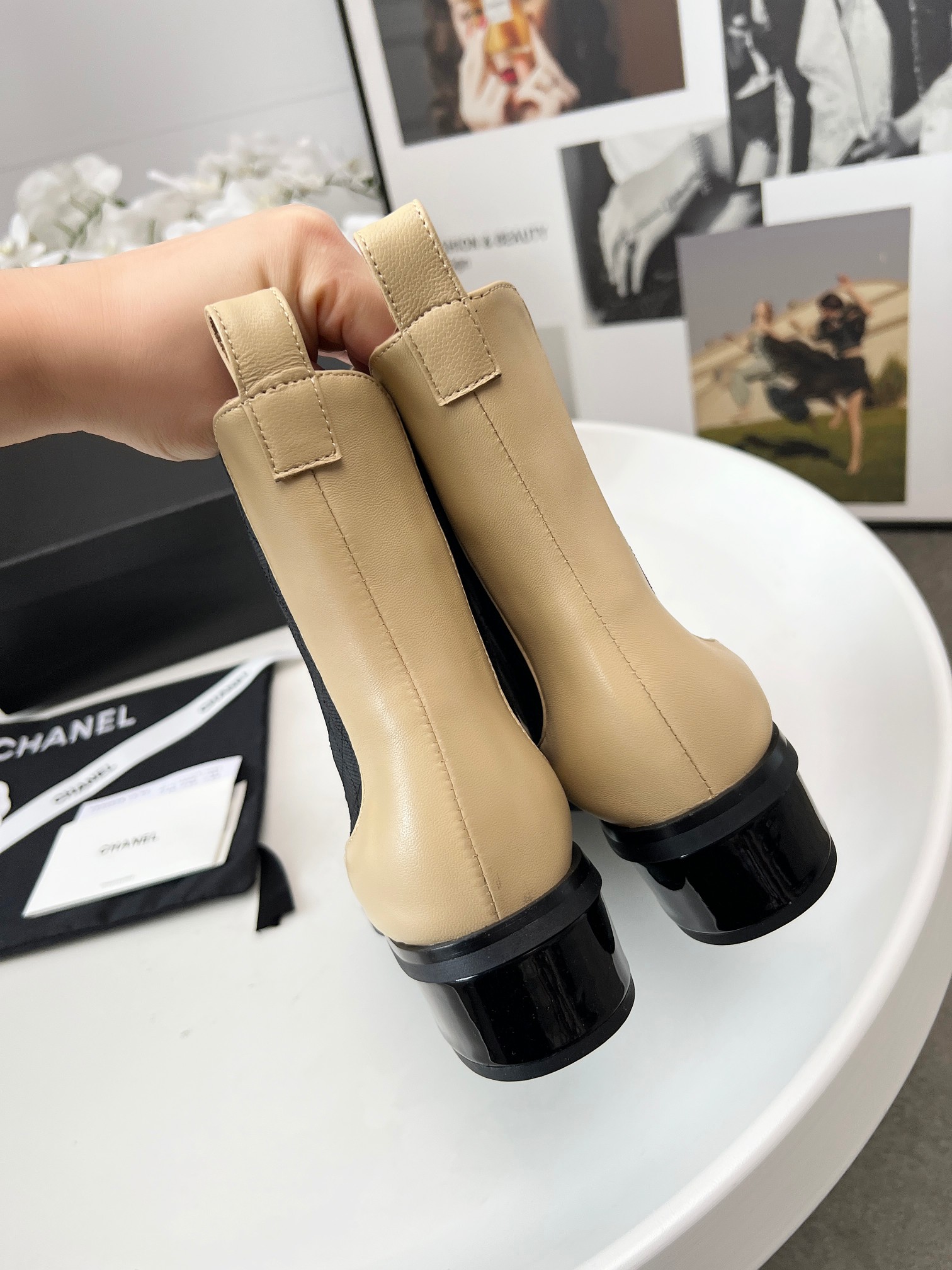 シャネルブーツ新作コピー レディシューズ 底4cm  優雅 ハイカット 本革 ベージュ色_7