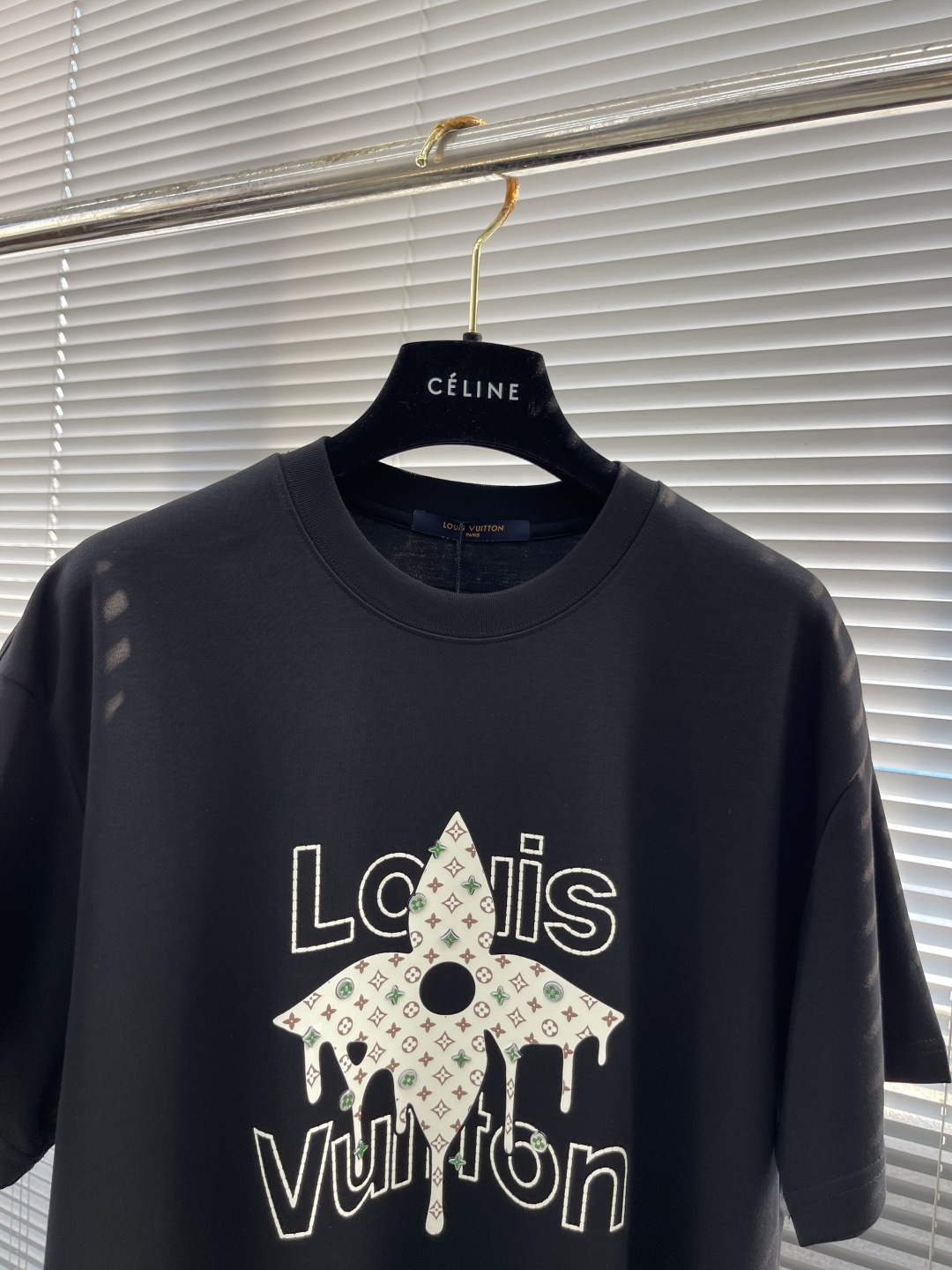 レディース ルイヴィトンtシャツ偽物 純綿 トップス プリント 半袖 男女兼用 ブラック_3