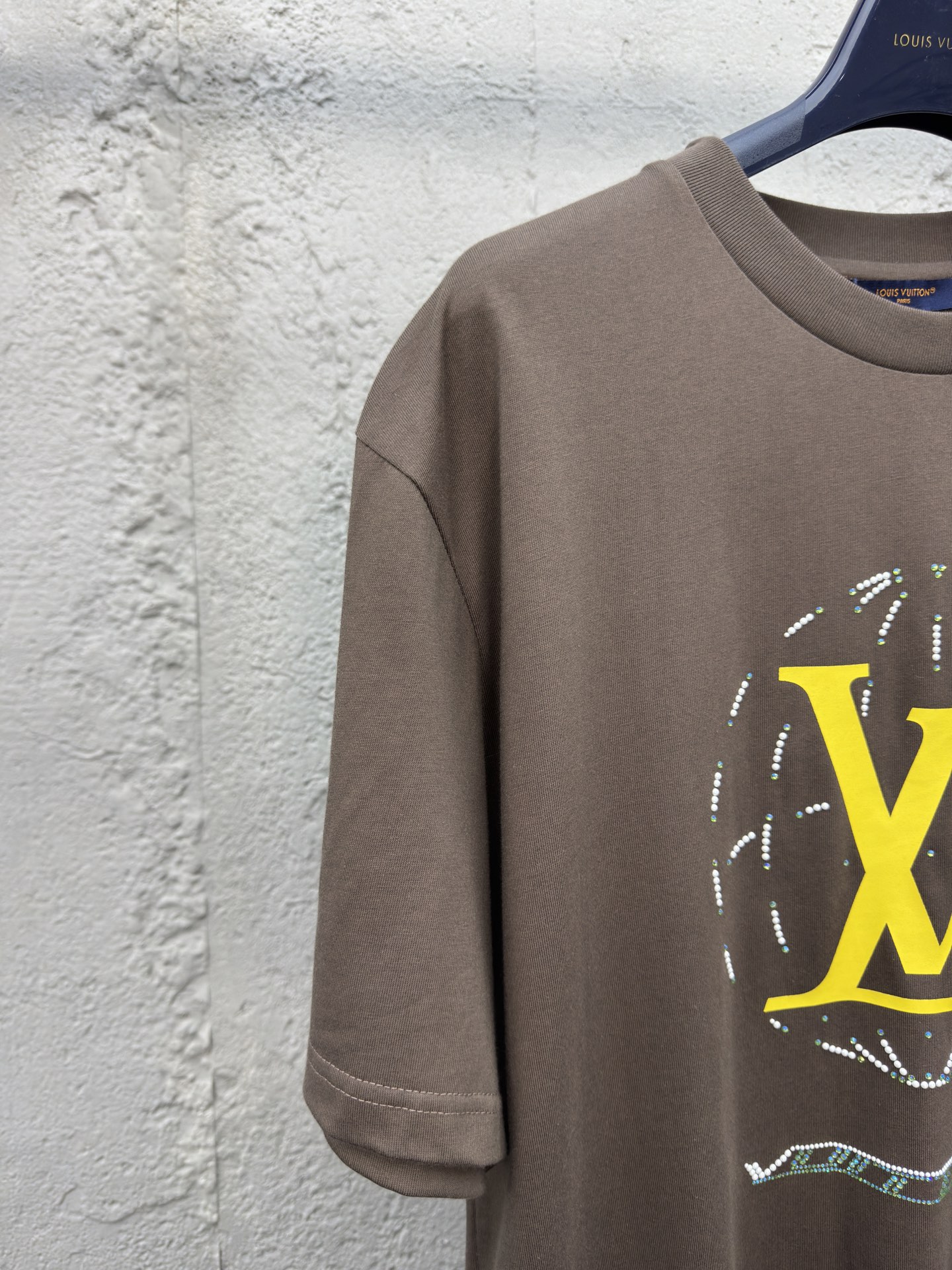 お勧め ルイヴィトンtシャツコーデスーパーコピー 純綿 トップス ロゴプリント 半袖 ブラウン_3