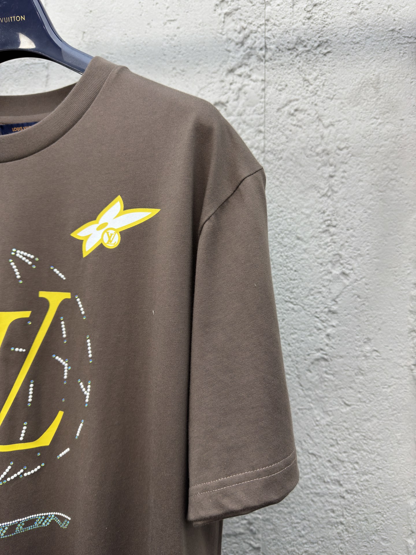 お勧め ルイヴィトンtシャツコーデスーパーコピー 純綿 トップス ロゴプリント 半袖 ブラウン_4