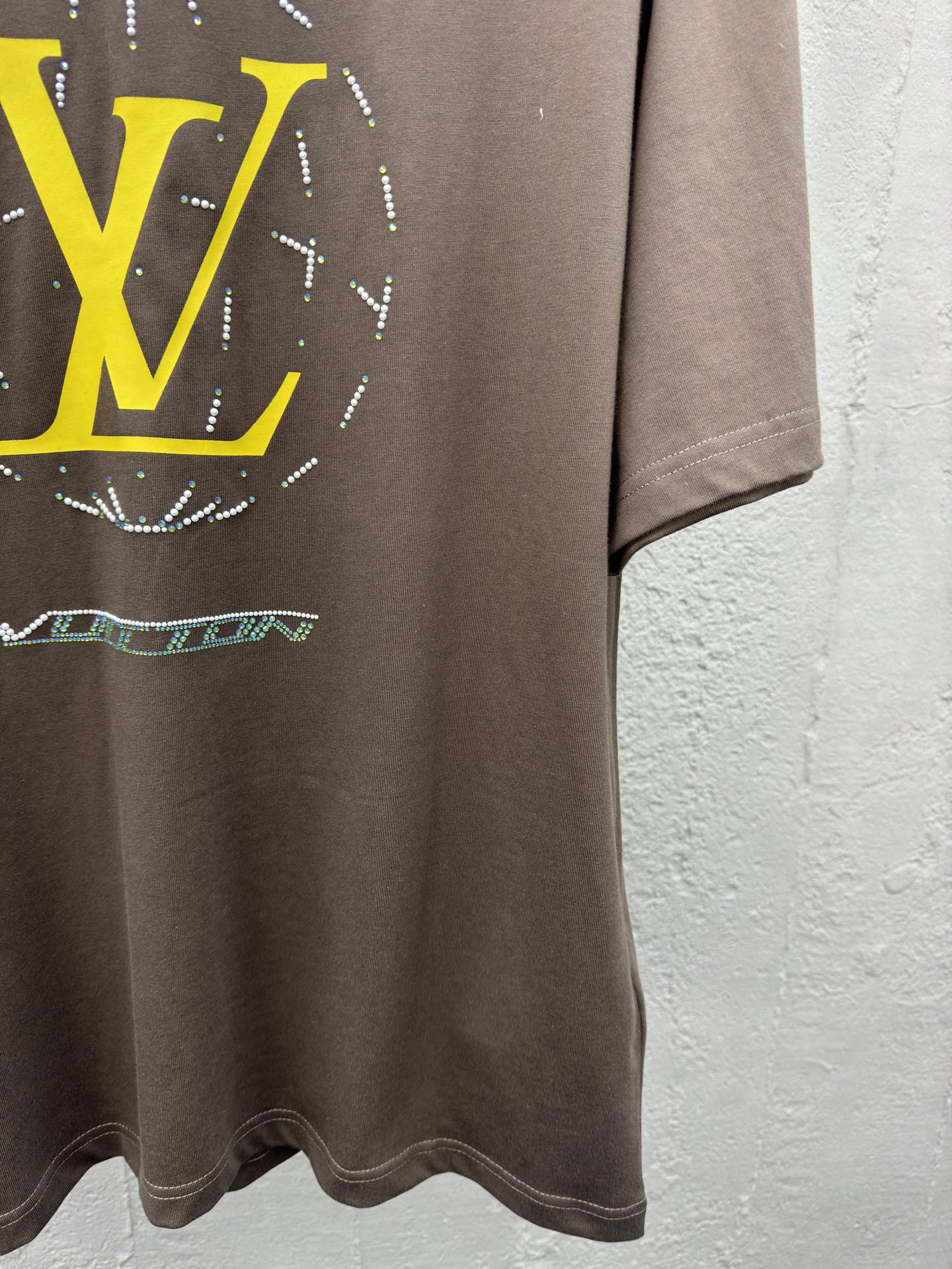 お勧め ルイヴィトンtシャツコーデスーパーコピー 純綿 トップス ロゴプリント 半袖 ブラウン_5