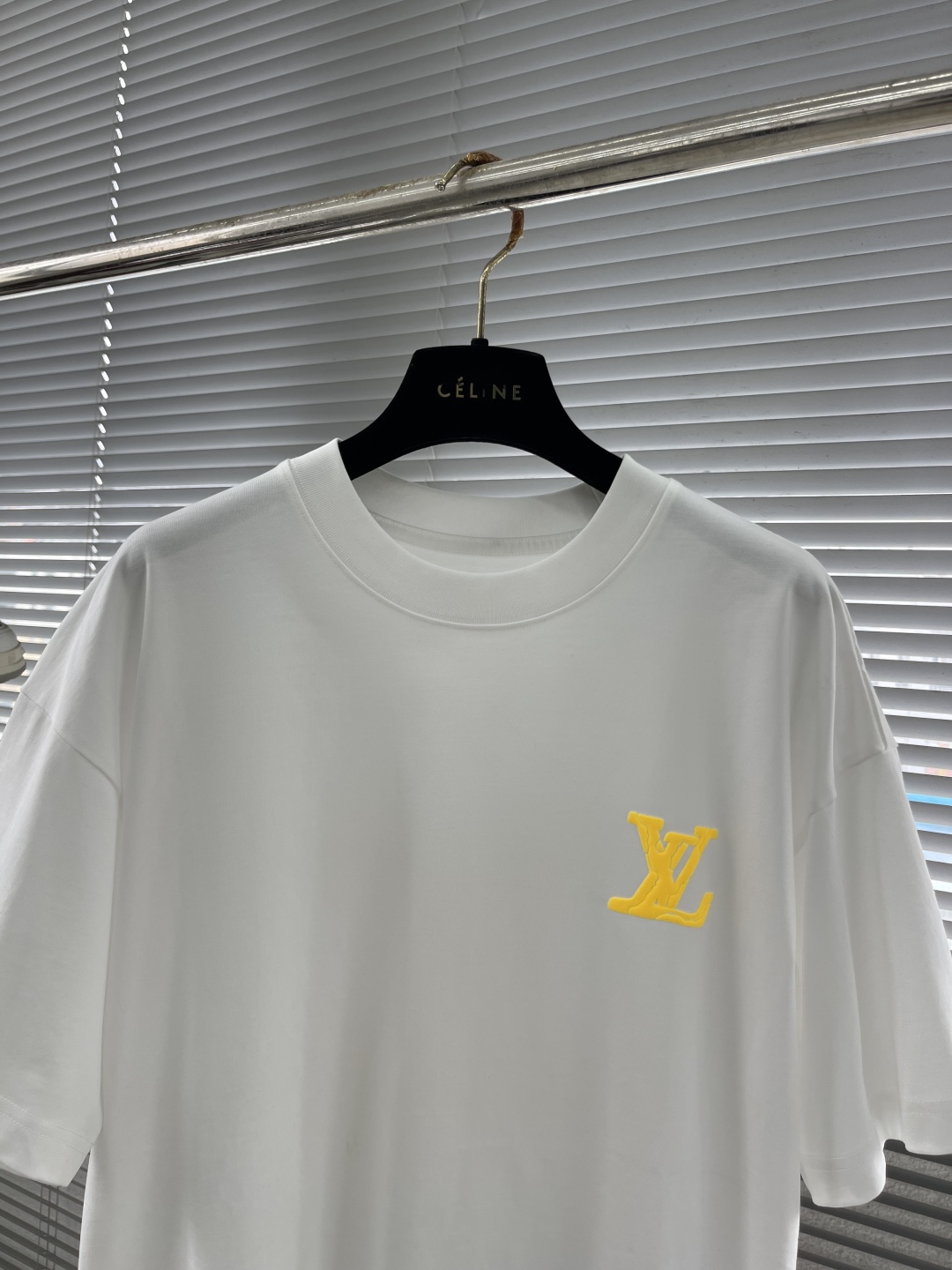 夏新作 ルイヴィトンtシャツ メンズコピー 純綿 トップス ロゴプリント 半袖 ホワイト_3