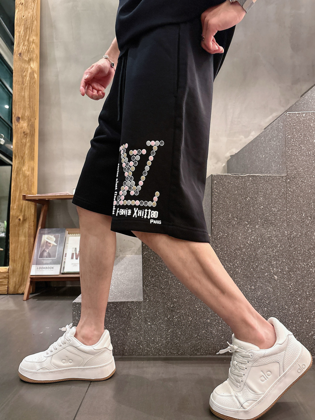 ヴィトン パンツ サイズ偽物 ショットズボン 運動 ランニング 純綿 柔らかい ブラック_2