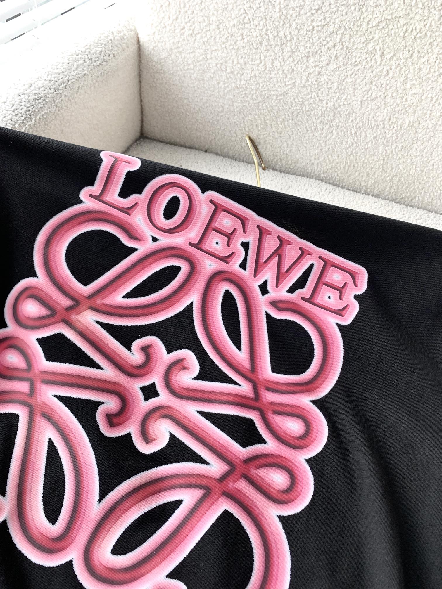個性的なロエベtシャツ サイズ偽物 ゆったり 純綿 通気性いい トップス 短袖 プリント_6