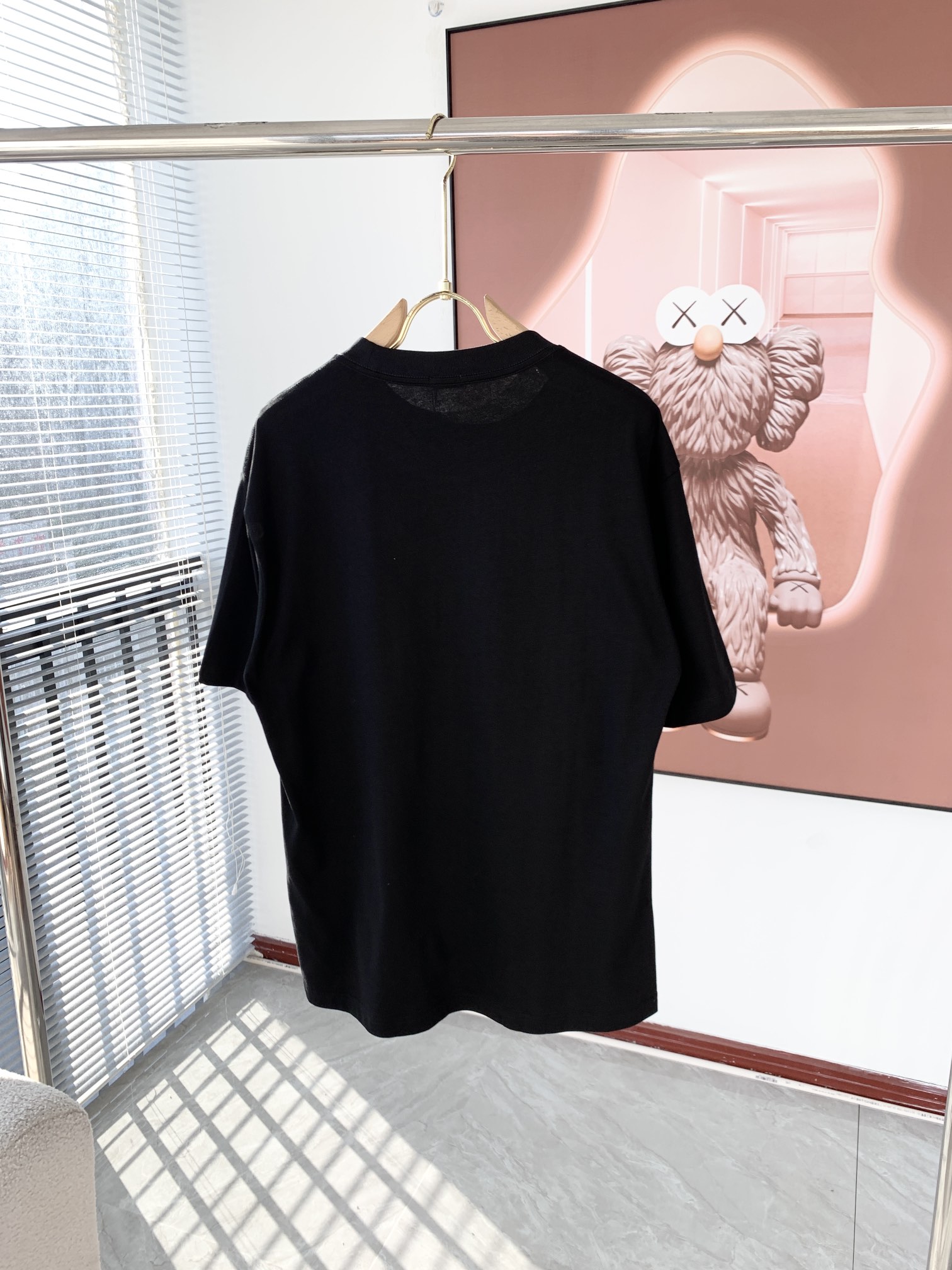 ロエベtシャツ メンズコピー ゆったり 100%綿 通気性いい トップス 短袖 プリント ブラック_8