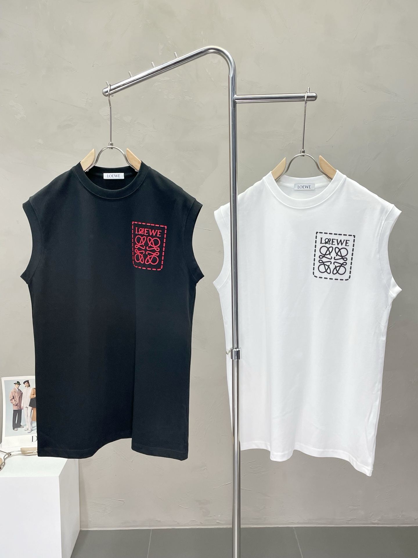 ロエベハウルtシャツコピー 100%綿 通気性いい 無袖トップス 柔らかい 2色可選_2