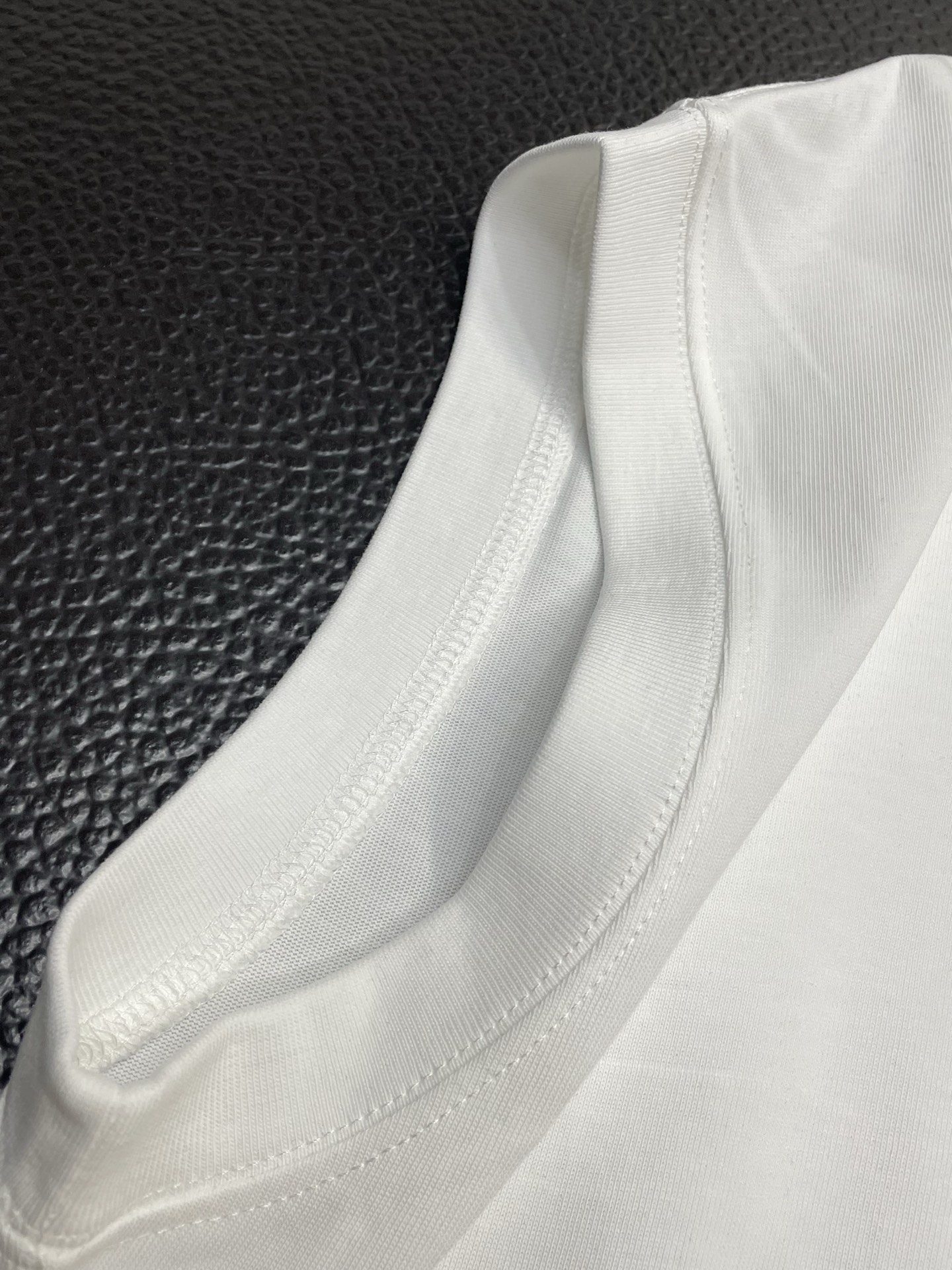 ロエベハウルtシャツコピー 100%綿 通気性いい 無袖トップス 柔らかい 2色可選_9
