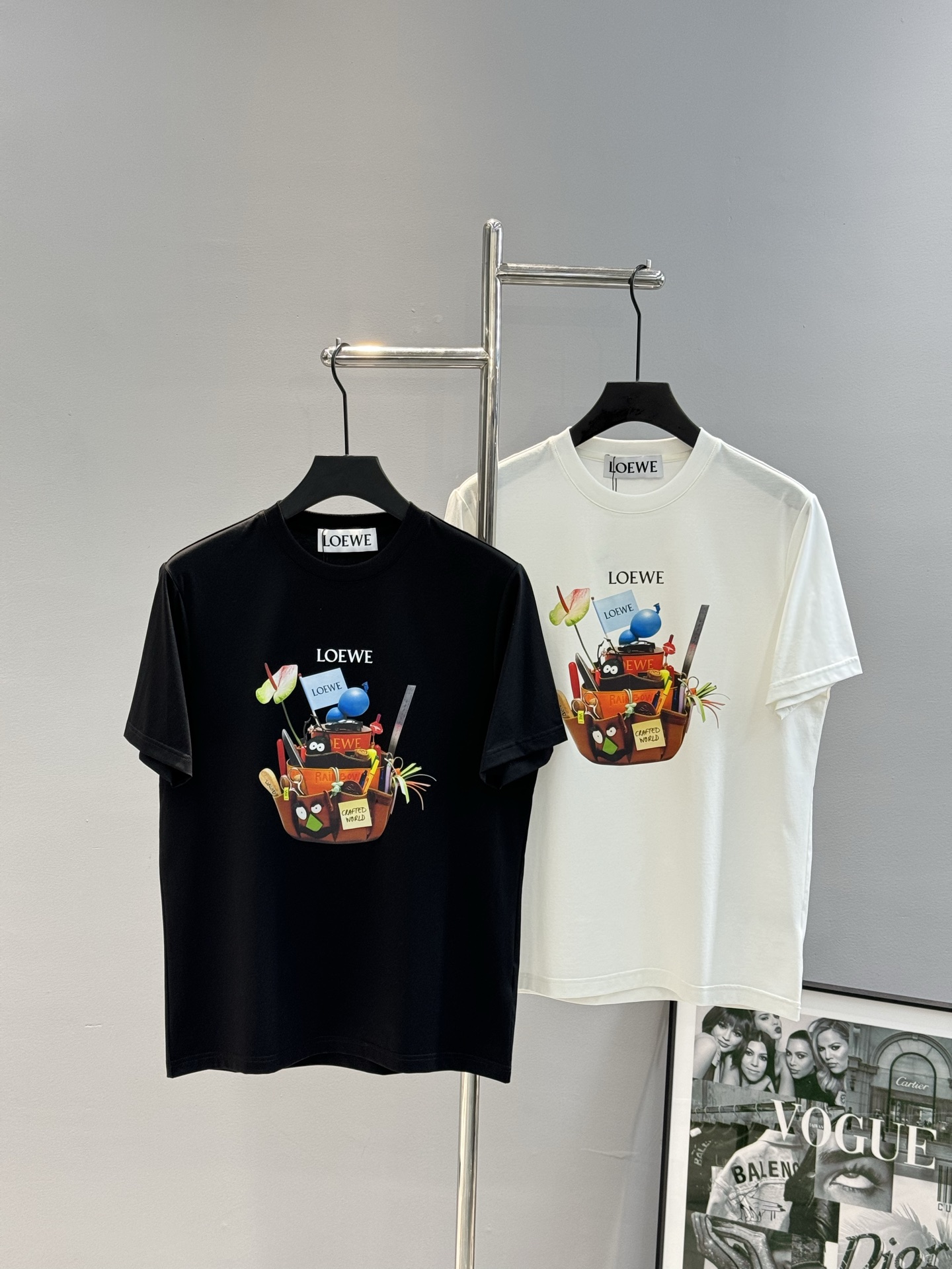 ロエベ tシャツ ウィメンズスーパーコピー 綿 プリント 通気性いい トップス 柔軟_1