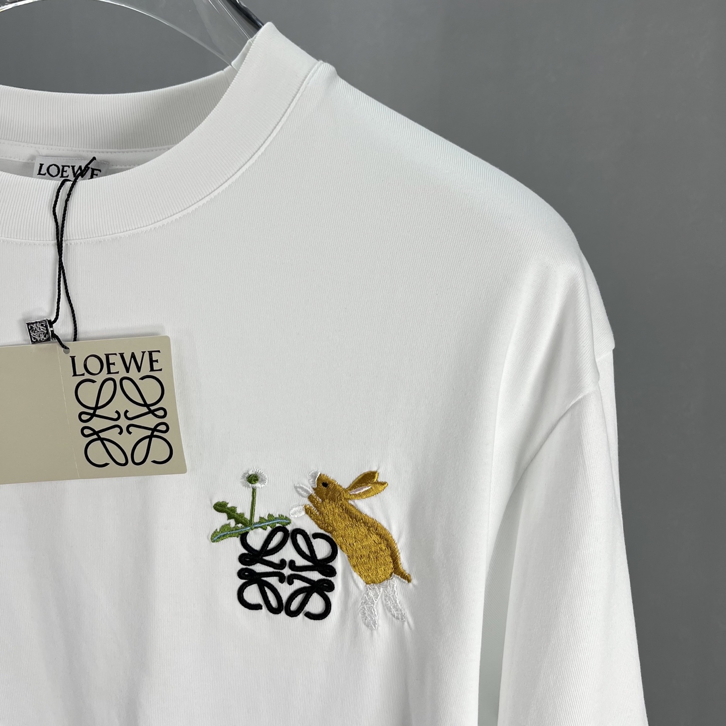 超激得の新品 ロエベ tシャツ セールコピー 純綿 プリント トップス 柔軟 シンプル ホワイト_4