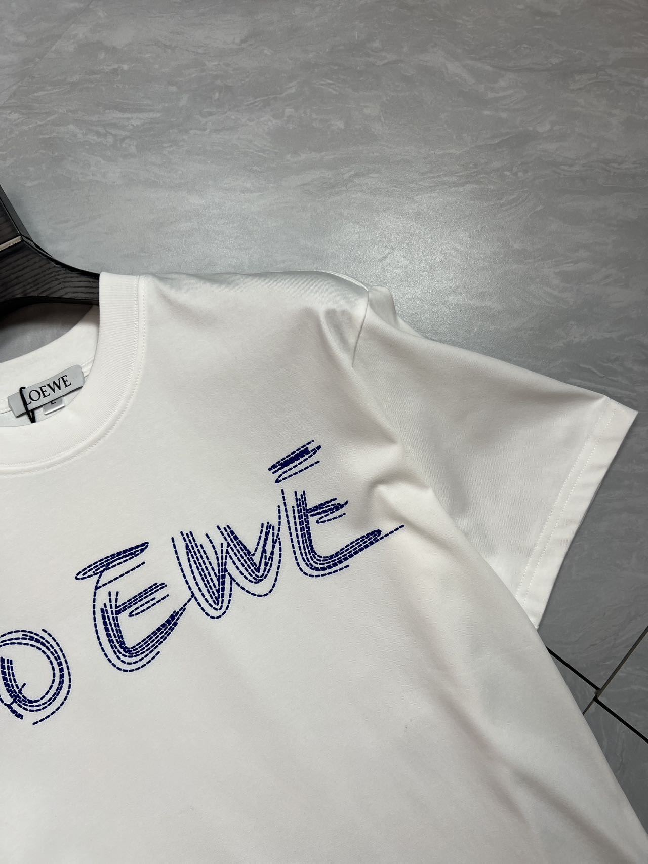 ロエベ tシャツ buymaスーパーコピー 純綿 プリント トップス 柔軟 ゆったり ホワイト_5