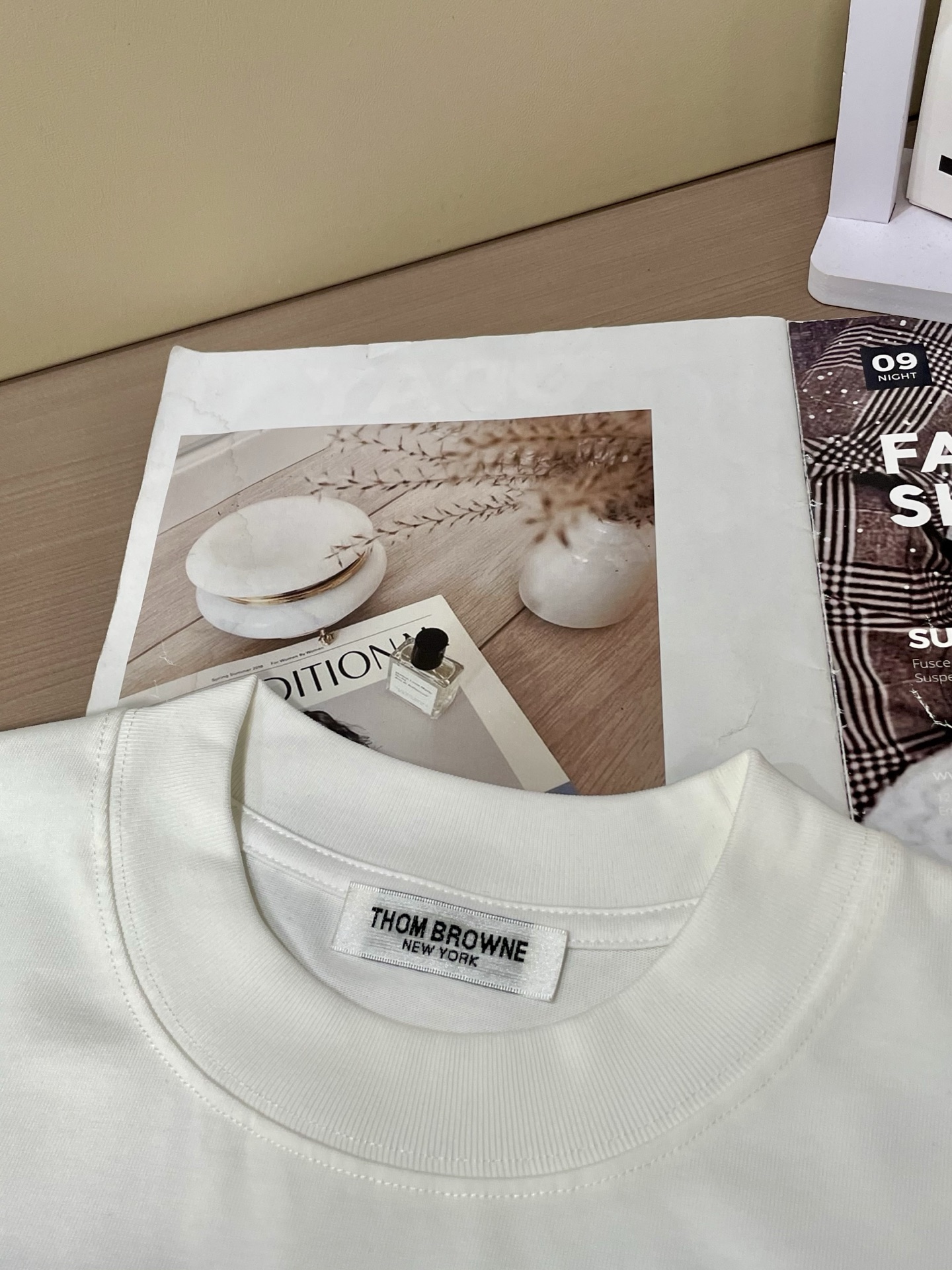 トムブラウンtシャツコピー 100％綿 トップス 半袖 犬プリント シンプル ホワイト_6