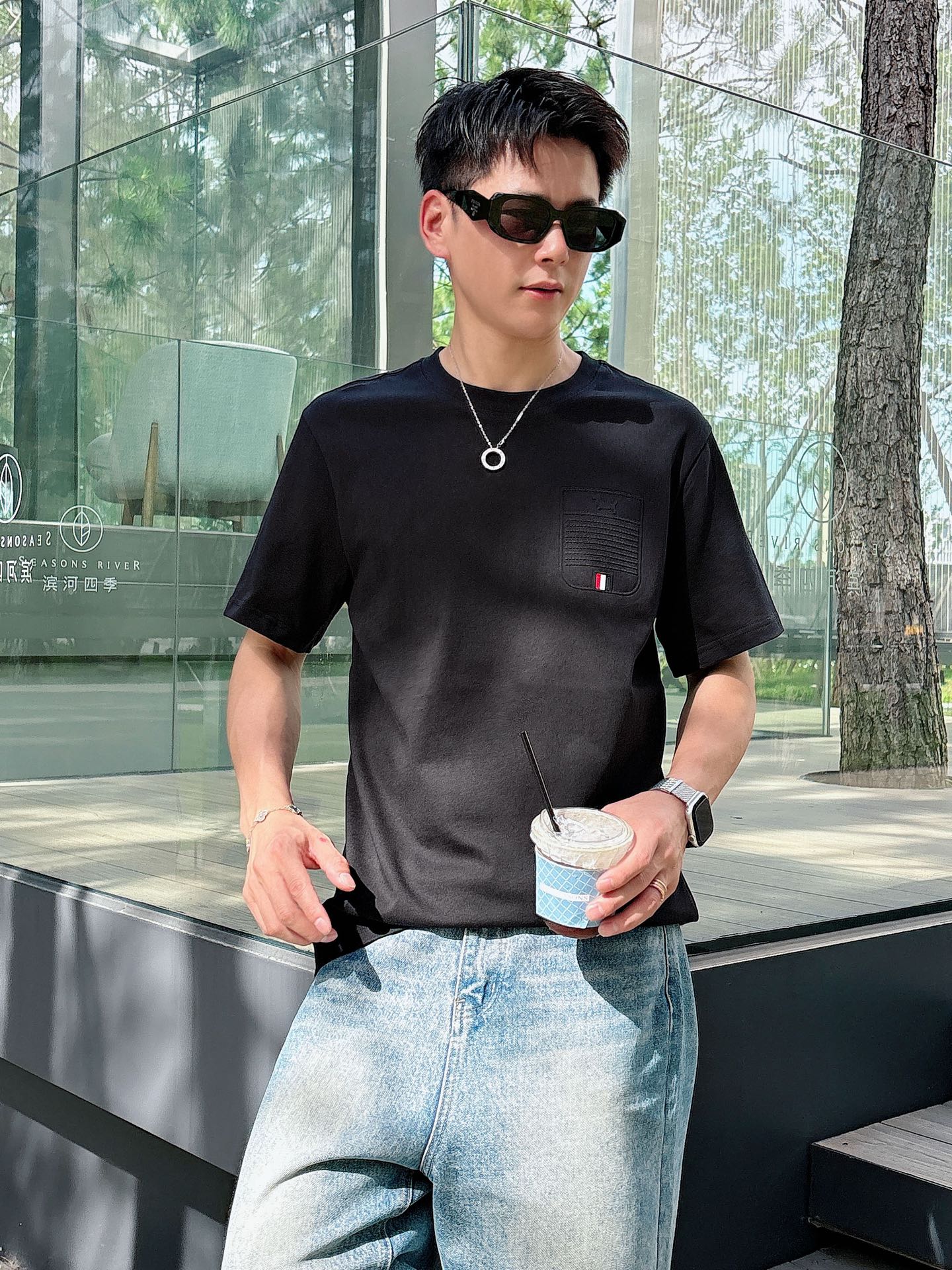 TB トムブラウン ウイングチップコピー 綿 トップス 柔軟 短袖  tシャツ ブラック_1