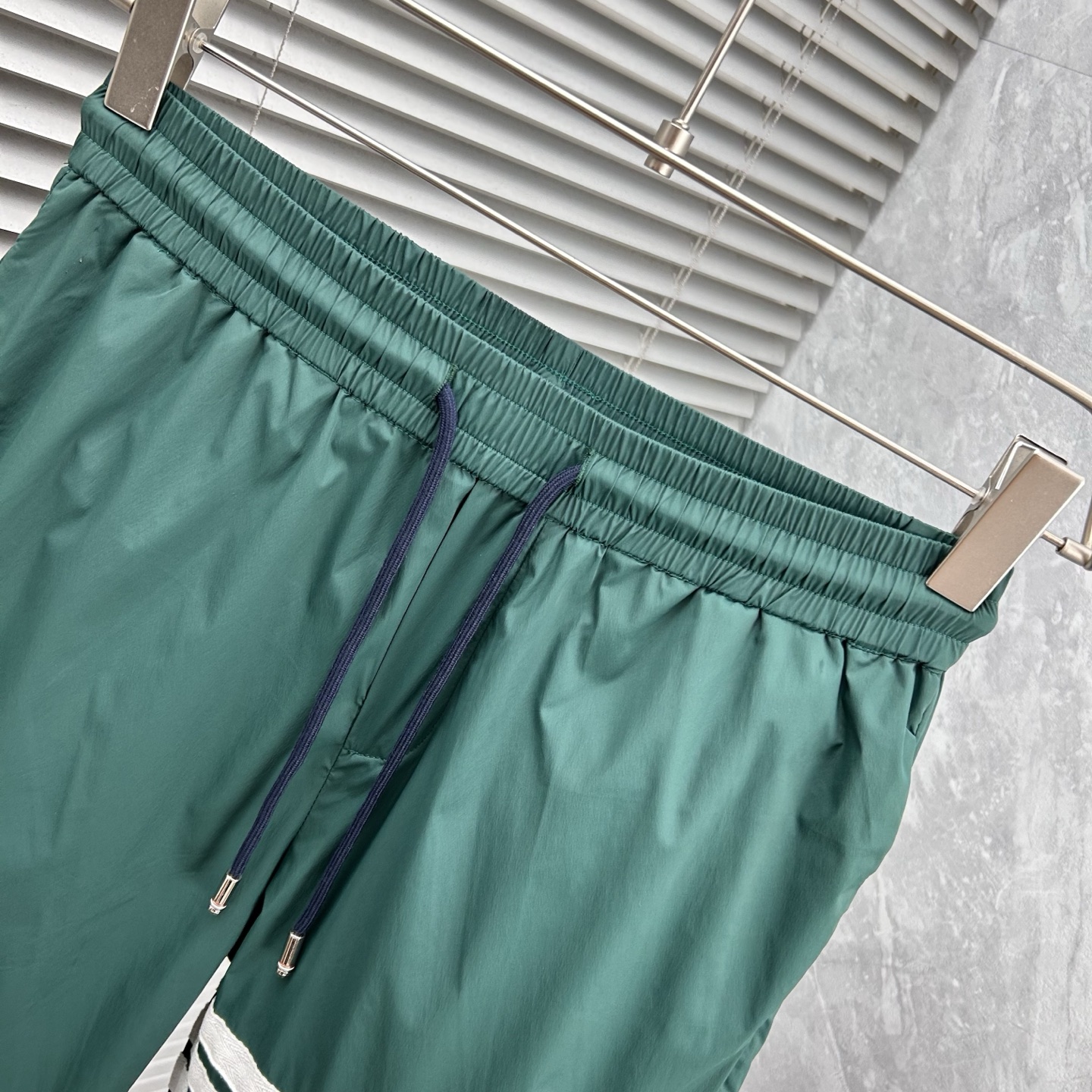 TB トムブラウン パンツ メンズスーパーコピー 純綿 ショットパンツ ゆったり ランニング グリーン_2
