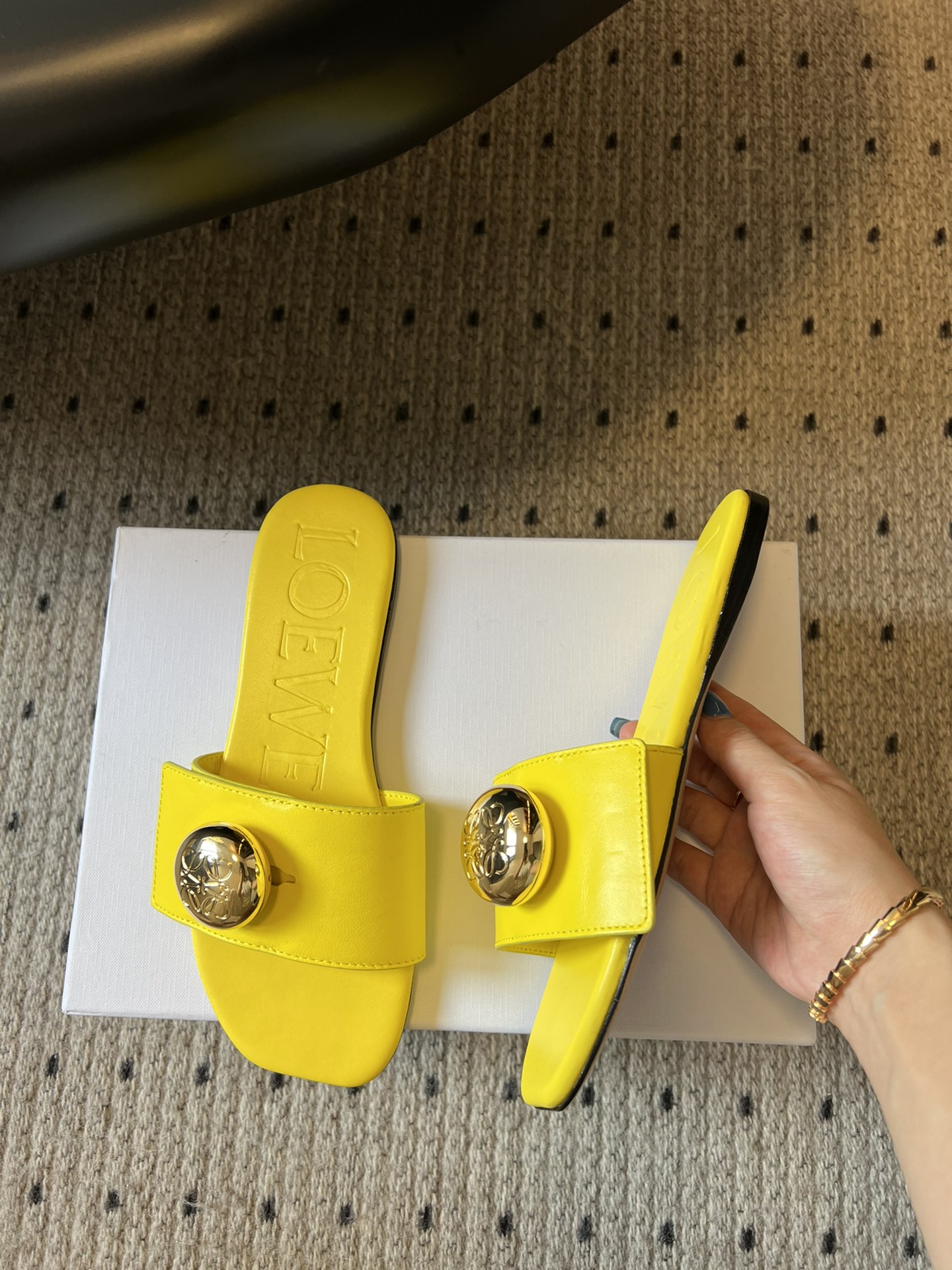 ロエベ サンダル アウトレットＮ級品 上質商品 スリッパ 柔軟 優雅レディ イエロー_6