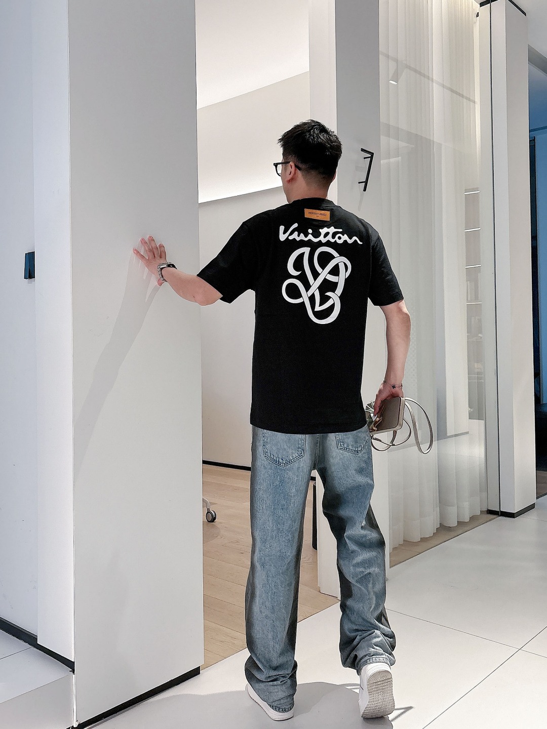セール開催中 メンズ ロエベ tシャツＮ級品 トップス 純綿 柔らかい 半袖 プリント ブラック_8
