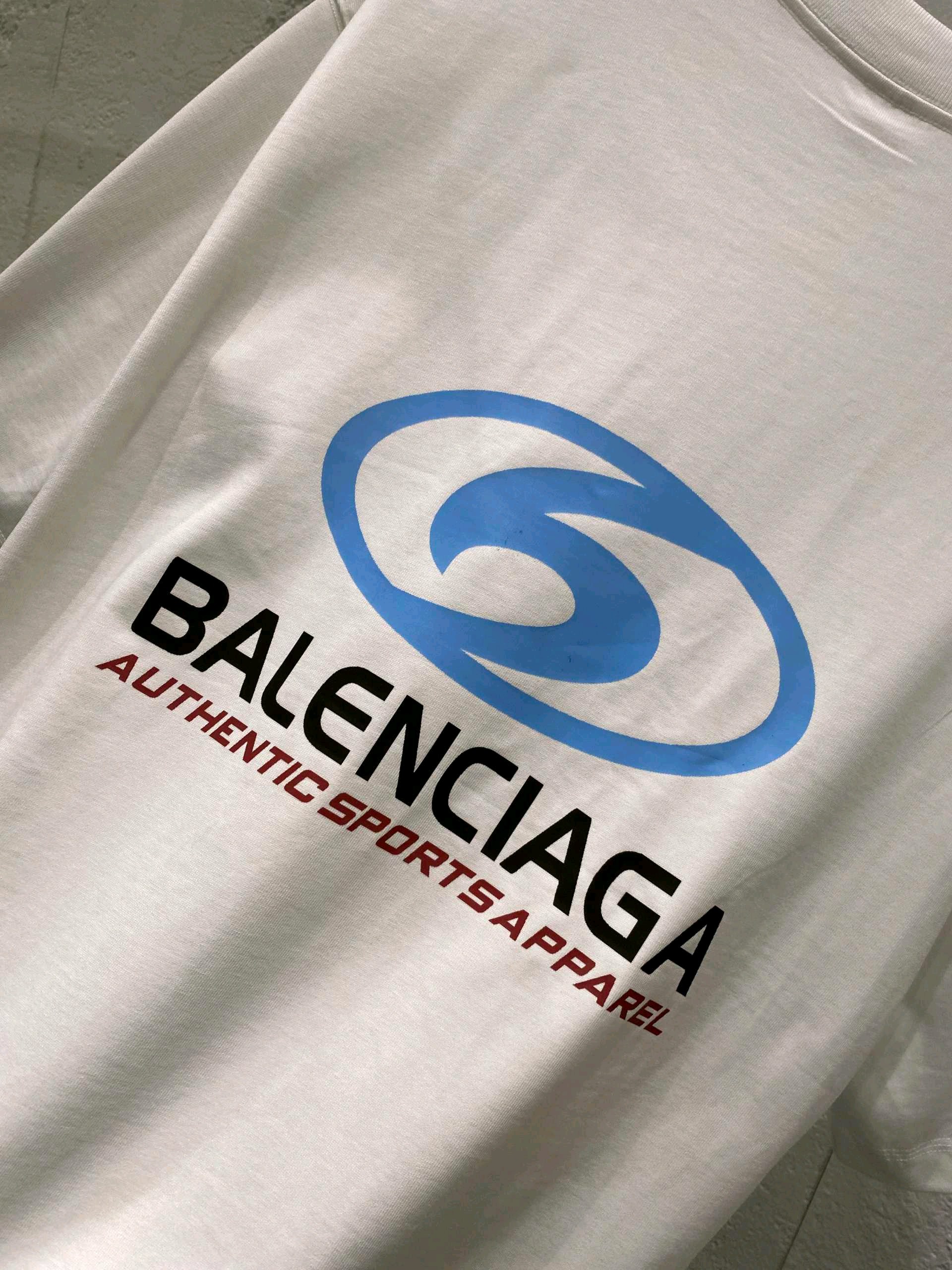 最新の2025年 バレンシアガクルー tシャツ偽物 短袖 プリント 純綿 トップス ホワイト_5