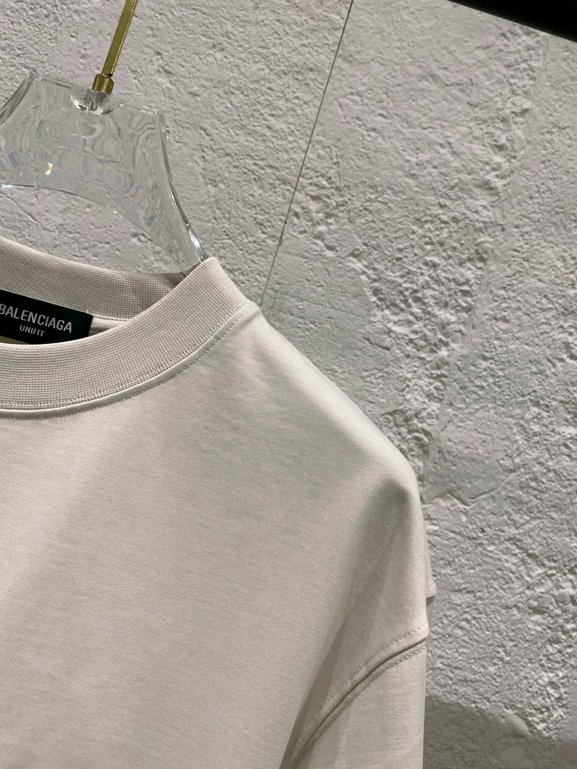 最新の2025年 バレンシアガクルー tシャツ偽物 短袖 プリント 純綿 トップス ホワイト_7