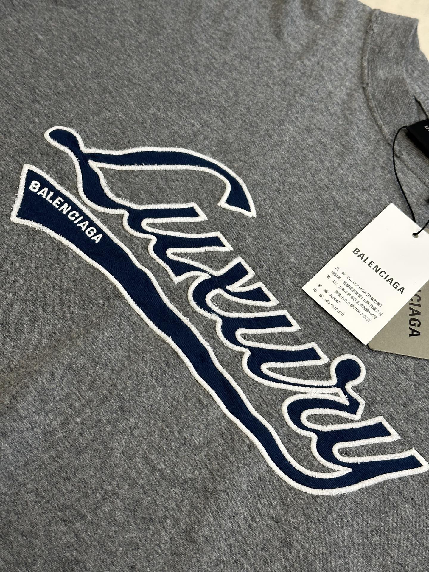 目を引く存在感 バレンシアガtシャツ 値段偽物 トップス 純綿 プリント 上質 ゆったり グレー_7