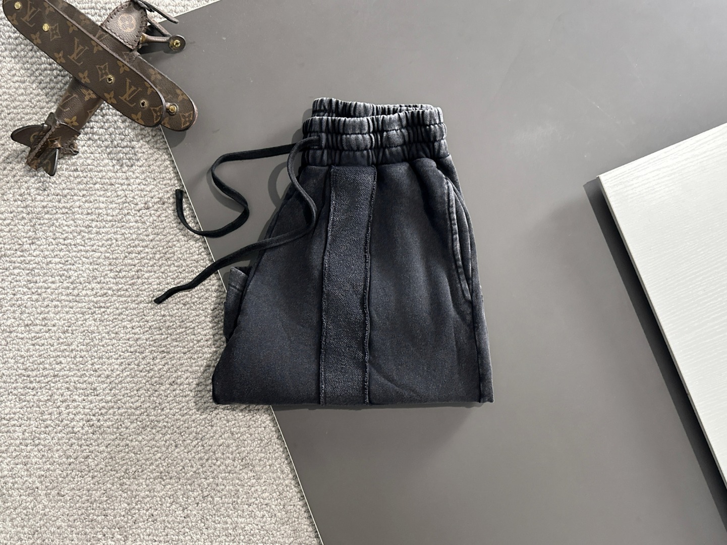 華やかな雰囲気 バレンシアガ ショーツＮ級品 ショットズボン ゆったり 綿 ブラック_2