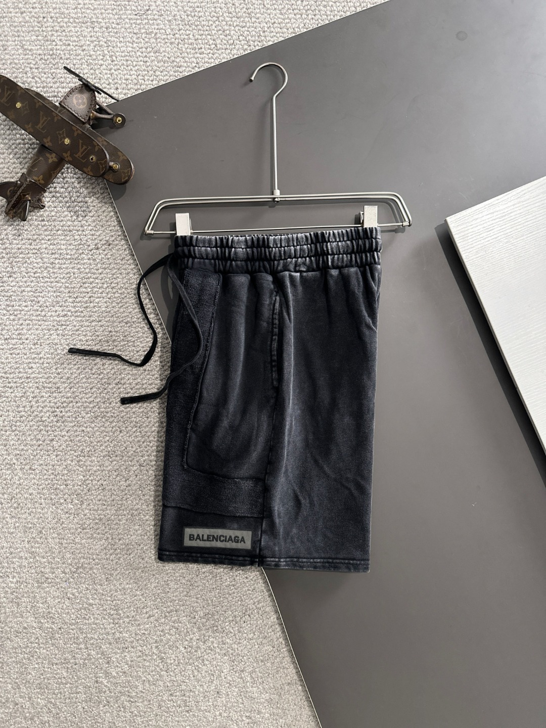 華やかな雰囲気 バレンシアガ ショーツＮ級品 ショットズボン ゆったり 綿 ブラック_3
