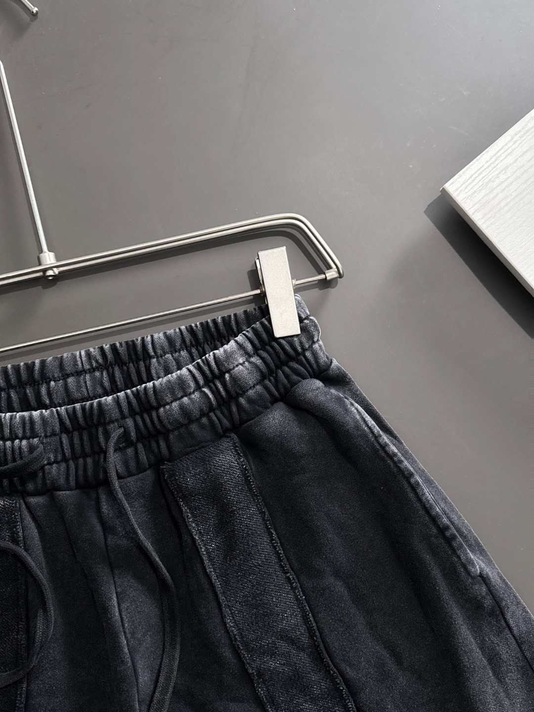 華やかな雰囲気 バレンシアガ ショーツＮ級品 ショットズボン ゆったり 綿 ブラック_4