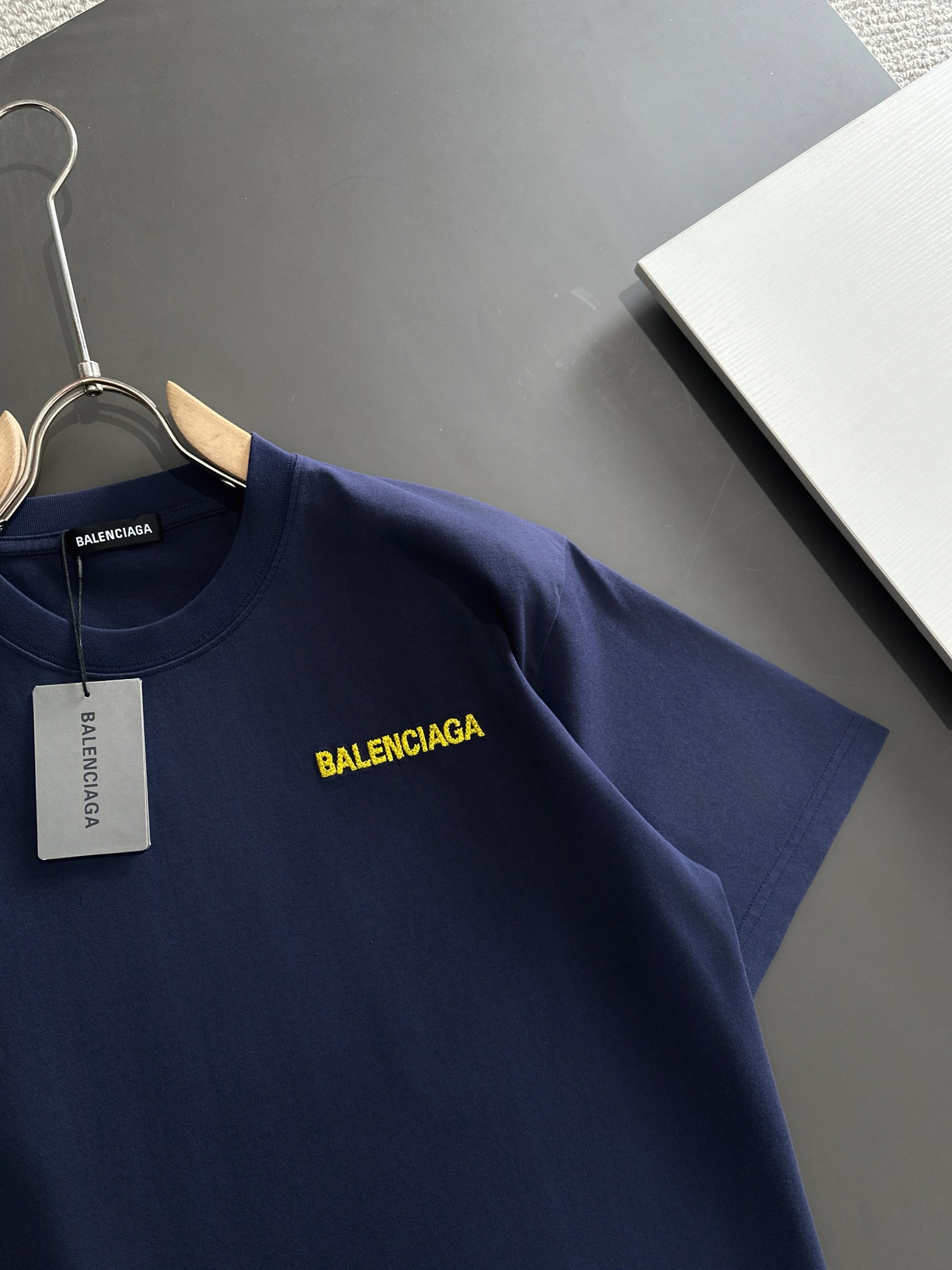 バレンシアガｔシャツスーパーコピー 通気性いい 純綿 トップス 短袖 プリント ブルー_5