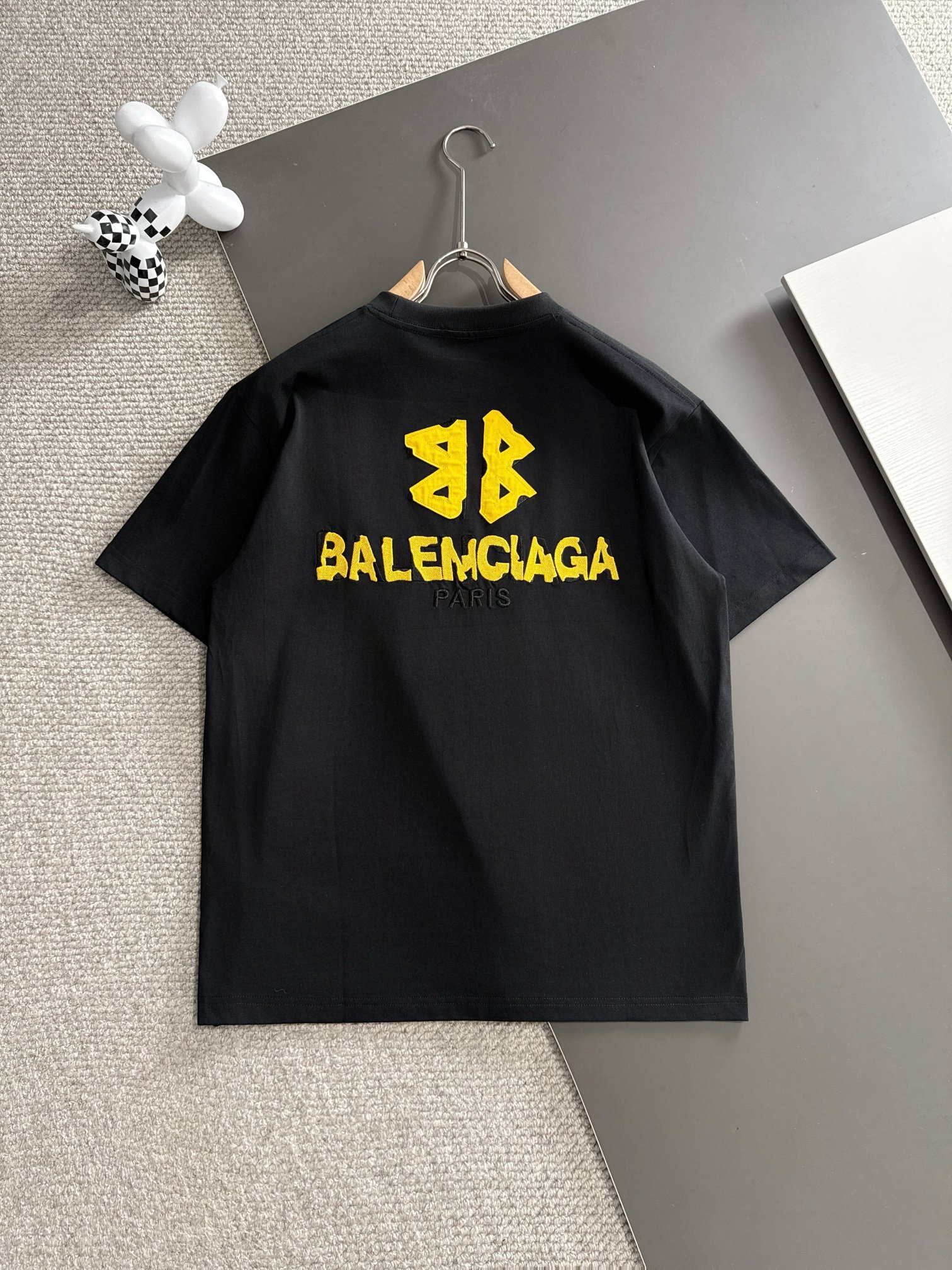 お得品‼バレンシアガ tシャツコピー 純綿 ゆったり トップス 短袖 プリント 男女兼用 ブラック_7