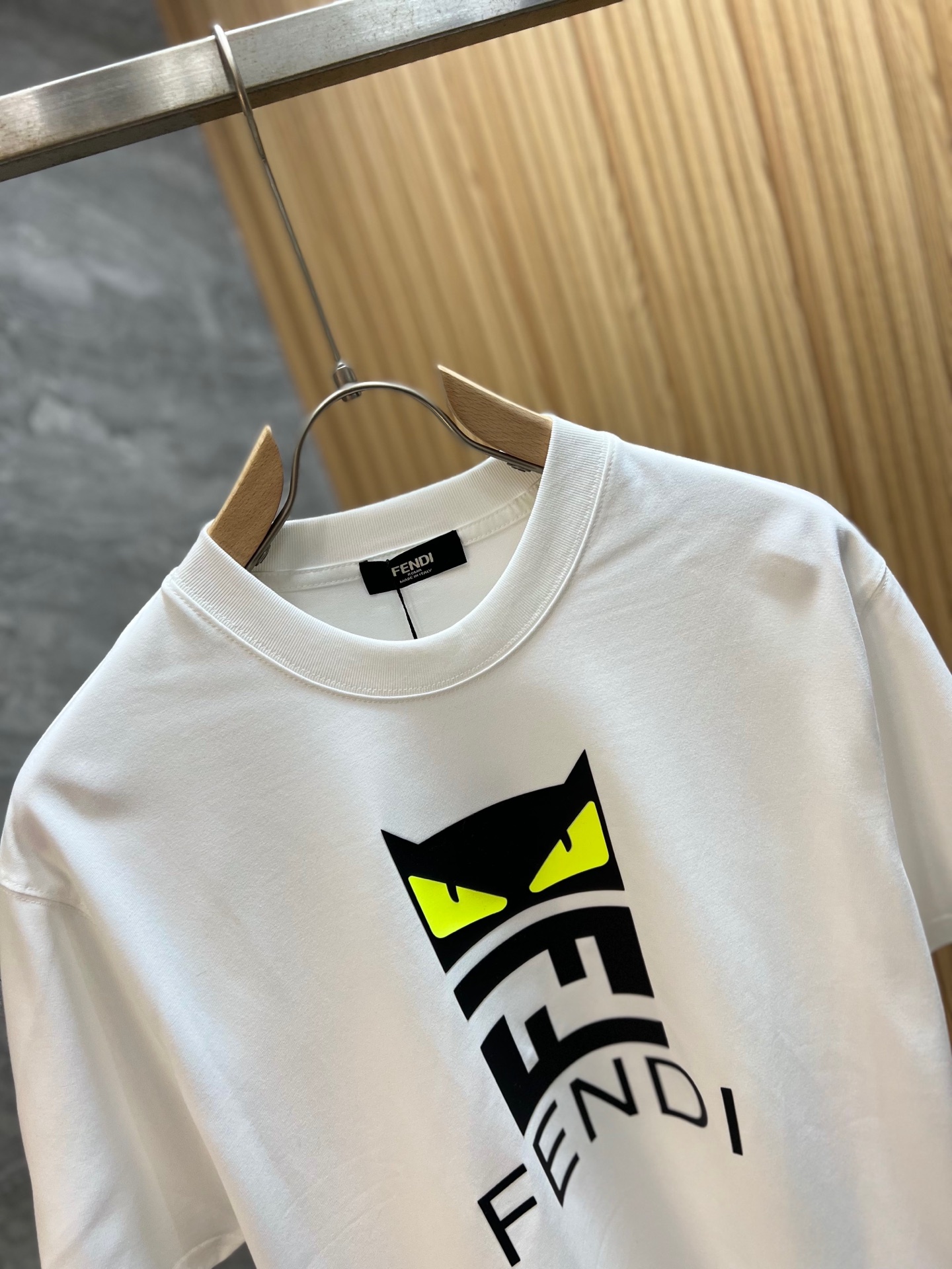 大得価のfendi t シャツ激安通販 純綿 トップス プリント 短袖 シンプル ホワイト_2